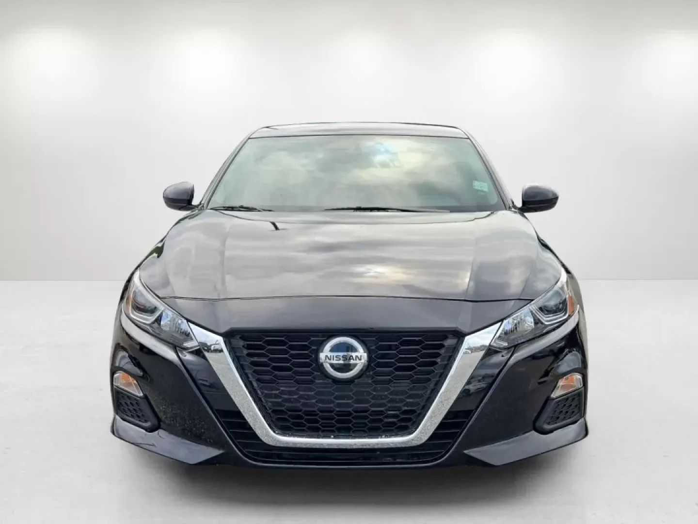 2020 /Charcoal Nissan Altima 2.5 S (1N4BL4BV2LC) with an Other engine, located at 3959 U.S. 80 W, Phenix City, AL, 36870, (334) 297-4885, 32.469296, -85.135185 - Discover the perfect blend of style, comfort, and reliability with the 2020 Nissan Altima 2.5 S, an ideal sedan for both daily commuters and growing families. This vehicle not only elevates your driving experience but also enhances your lifestyle with its impressive features and fuel efficiency. At - Photo#2