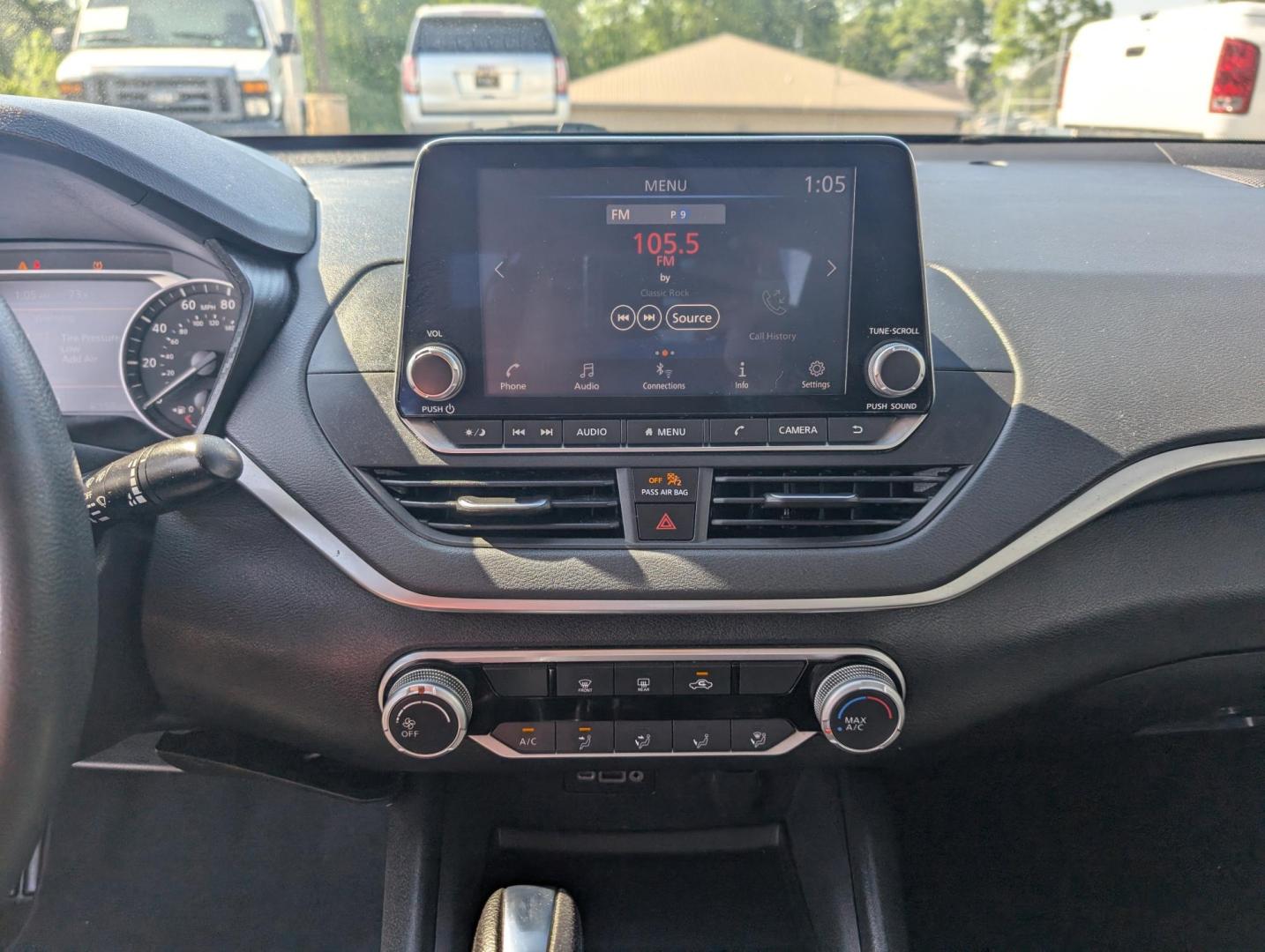 2020 /Charcoal Nissan Altima 2.5 S (1N4BL4BV1LC) with an Regular Unleaded I-4 2.5 L/152 engine, 1-Speed CVT w/OD transmission, located at 3959 U.S. 80 W, Phenix City, AL, 36870, (334) 297-4885, 32.469296, -85.135185 - 2020 Nissan Altima 2.5 S - Photo#14