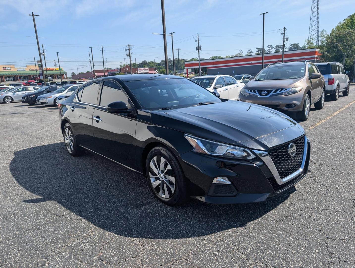 2020 /Charcoal Nissan Altima 2.5 S (1N4BL4BV1LC) with an Regular Unleaded I-4 2.5 L/152 engine, 1-Speed CVT w/OD transmission, located at 3959 U.S. 80 W, Phenix City, AL, 36870, (334) 297-4885, 32.469296, -85.135185 - 2020 Nissan Altima 2.5 S - Photo#2