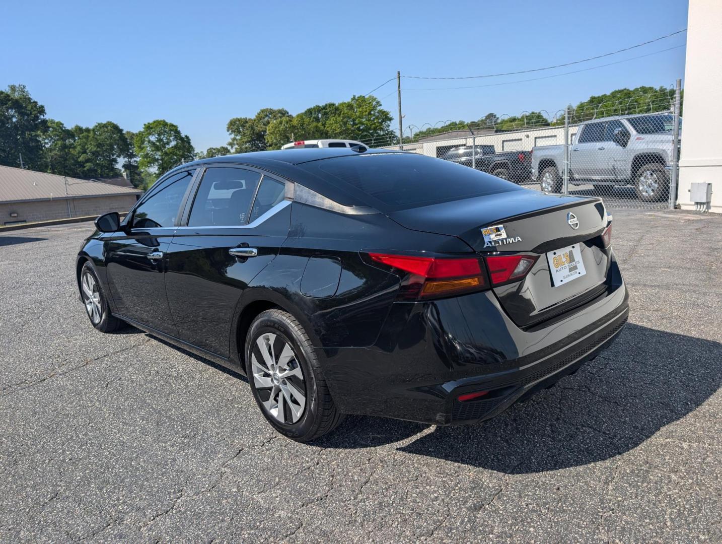 2020 /Charcoal Nissan Altima 2.5 S (1N4BL4BV1LC) with an Regular Unleaded I-4 2.5 L/152 engine, 1-Speed CVT w/OD transmission, located at 3959 U.S. 80 W, Phenix City, AL, 36870, (334) 297-4885, 32.469296, -85.135185 - 2020 Nissan Altima 2.5 S - Photo#6