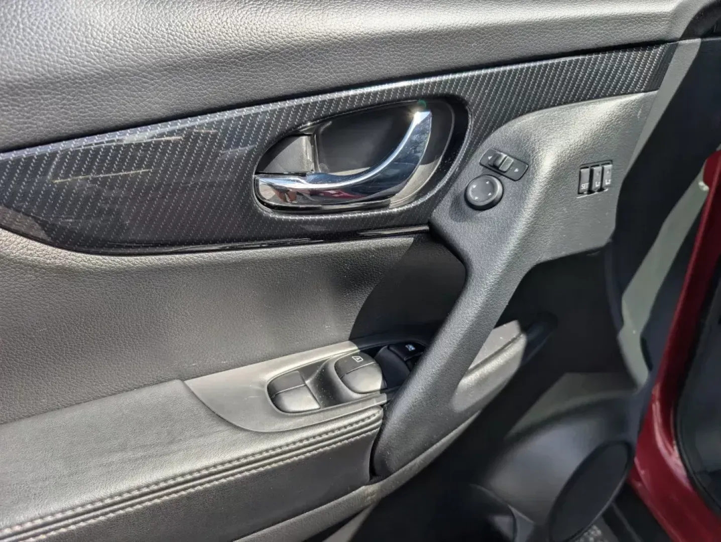 2020 /Charcoal Nissan Rogue SL (5N1AT2MT1LC) with an Regular Unleaded I-4 2.5 L/152 engine, 1-Speed CVT w/OD transmission, located at 804 22nd Ave, Phenix City, AL, 36870, (334) 297-1860, 32.484749, -85.024475 - 2020 Nissan Rogue SL - Photo#8