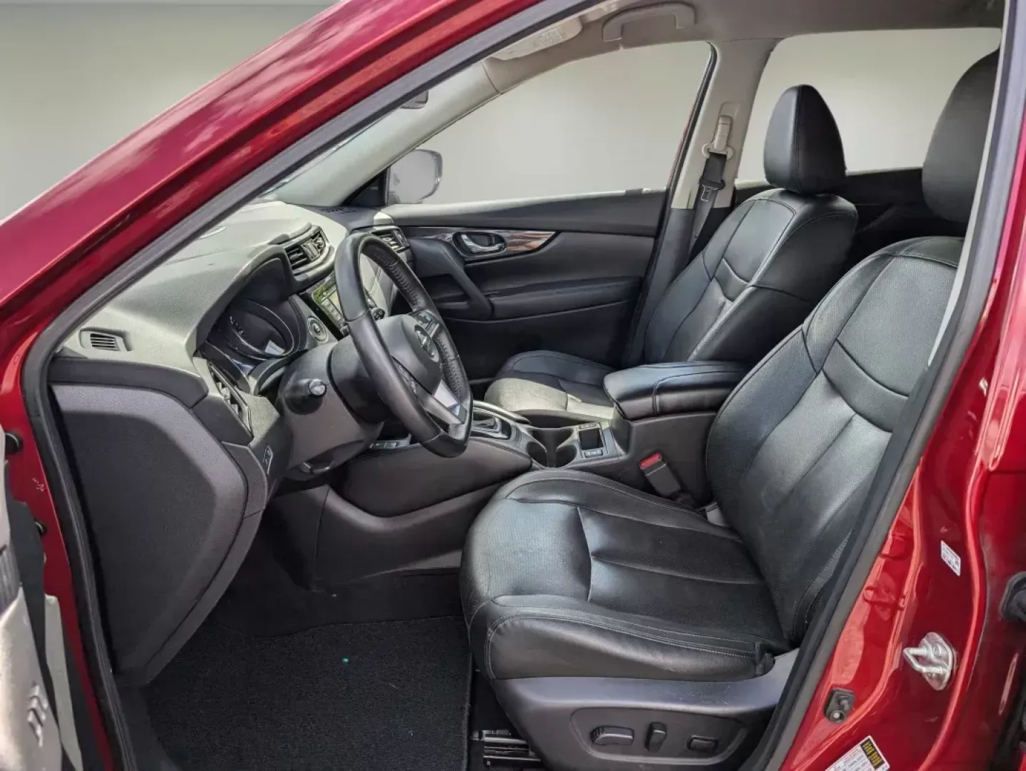2020 /Charcoal Nissan Rogue SL (5N1AT2MT1LC) with an Regular Unleaded I-4 2.5 L/152 engine, 1-Speed CVT w/OD transmission, located at 804 22nd Ave, Phenix City, AL, 36870, (334) 297-1860, 32.484749, -85.024475 - 2020 Nissan Rogue SL - Photo#9