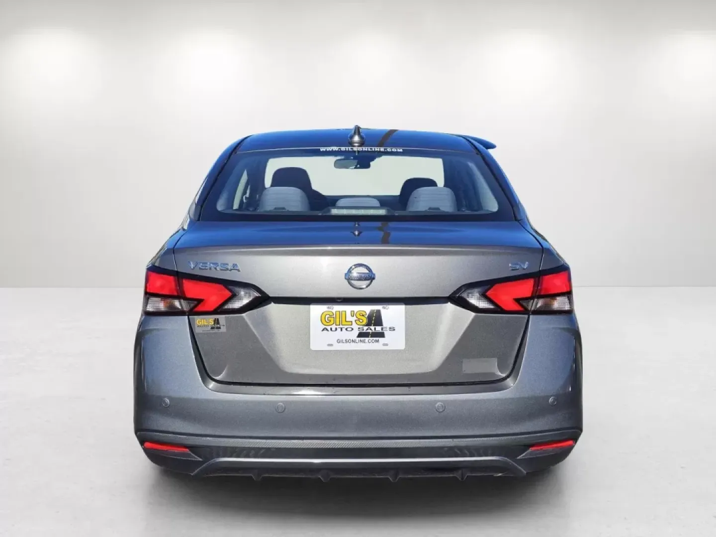 2020 /Graphite Nissan Versa SV (3N1CN8EV9LL) with an Other engine, located at 1430 Gateway Drive, Opelika, AL, 36801, (334) 239-0944, 32.637871, -85.409790 - **Elevate Your Daily Commute with the 2020 Nissan Versa SV at Gils Auto!**<br /> <br /> If you're seeking a reliable, stylish, and budget-friendly sedan for your daily commute or weekend getaways, look no further than this 2020 Nissan Versa SV. This versatile vehicle not only offers impressive fuel - Photo#5