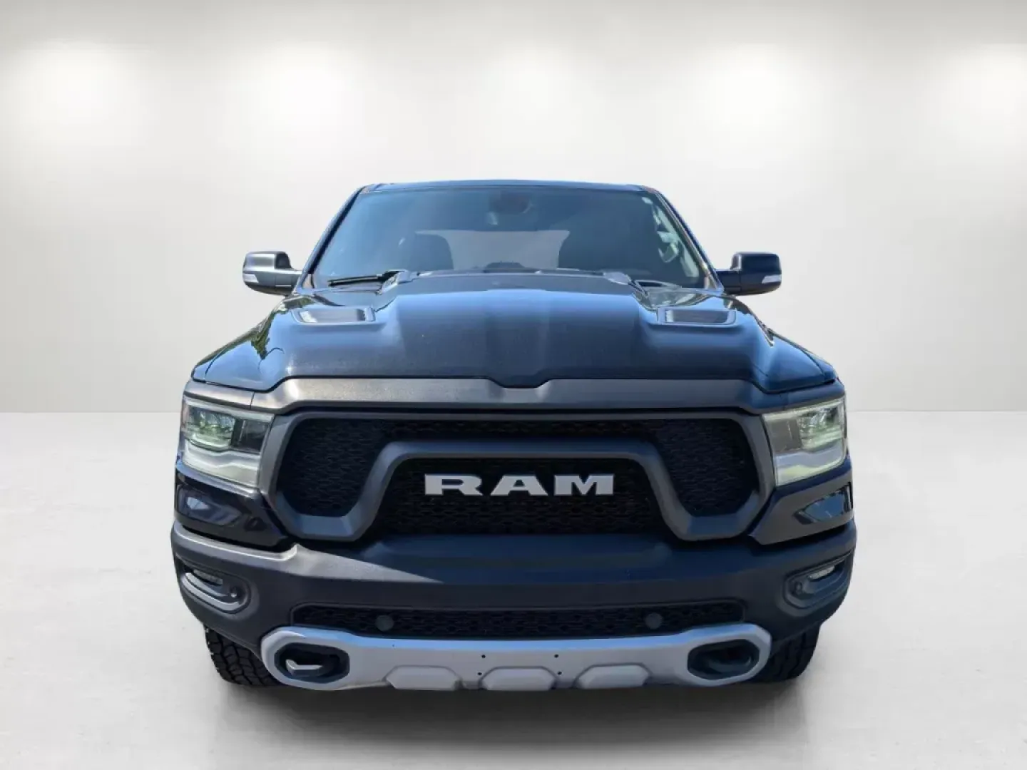 2020 /Red/Black Ram 1500 Rebel (1C6SRFLT4LN) with an Other engine, located at 7000 Northlake Connector, Columbus, GA, 31904, (706) 987-8085, 32.524975, -84.978134 - Discover adventure and reliability with the 2020 Ram 1500 Rebel, available now at Gils Auto - Columbus #2, your trusted Buy Here Pay Here dealership located at 7000 Northlake Connector in Columbus, GA. This standout crew cab pickup is perfect for weekend escapades, rugged workdays, or simply cruisin - Photo#1
