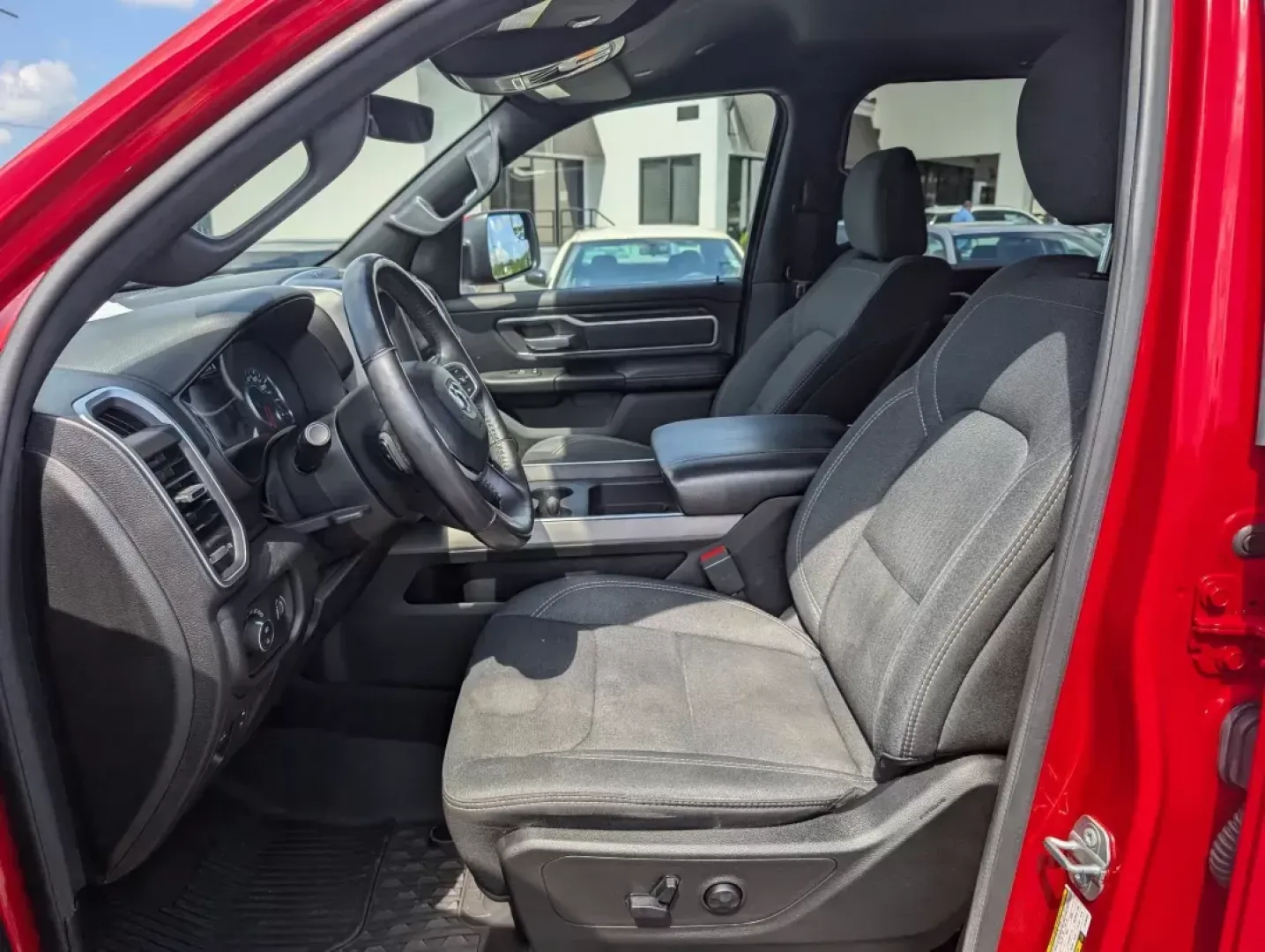 2020 /Black Ram 1500 Big Horn (1C6RREFT0LN) with an Other engine, located at 3959 U.S. 80 W, Phenix City, AL, 36870, (334) 297-4885, 32.469296, -85.135185 - **Unleash Your Adventures with the 2020 Ram 1500 Big Horn at Gils Auto!**<br /> <br /> Are you ready to elevate your lifestyle? Whether you're hauling gear for your weekend adventures, commuting to work, or managing a busy family life, the 2020 Ram 1500 Big Horn Crew Cab Pickup is designed to meet a - Photo#9