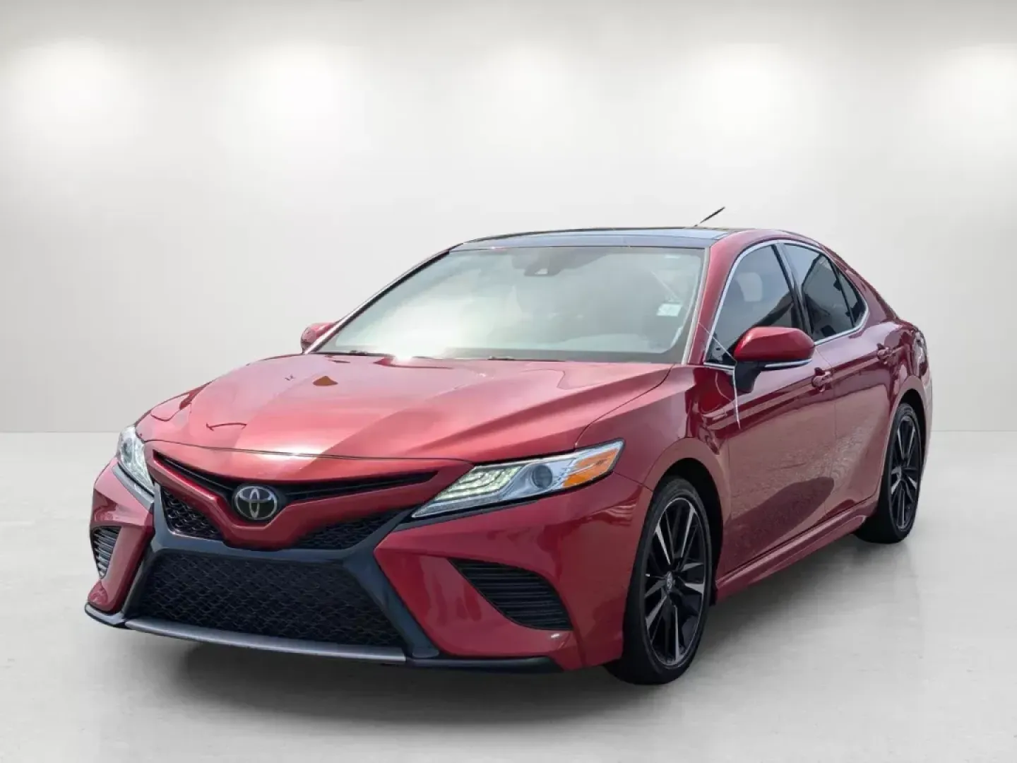 2020 Toyota Camry XSE (4T1K61AK2LU) with an Regular Unleaded I-4 2.5 L/152 engine, 8-Speed Automatic w/OD transmission, located at 3959 U.S. 80 W, Phenix City, AL, 36870, (334) 297-4885, 32.469296, -85.135185 - 2020 Toyota Camry XSE - Photo#0