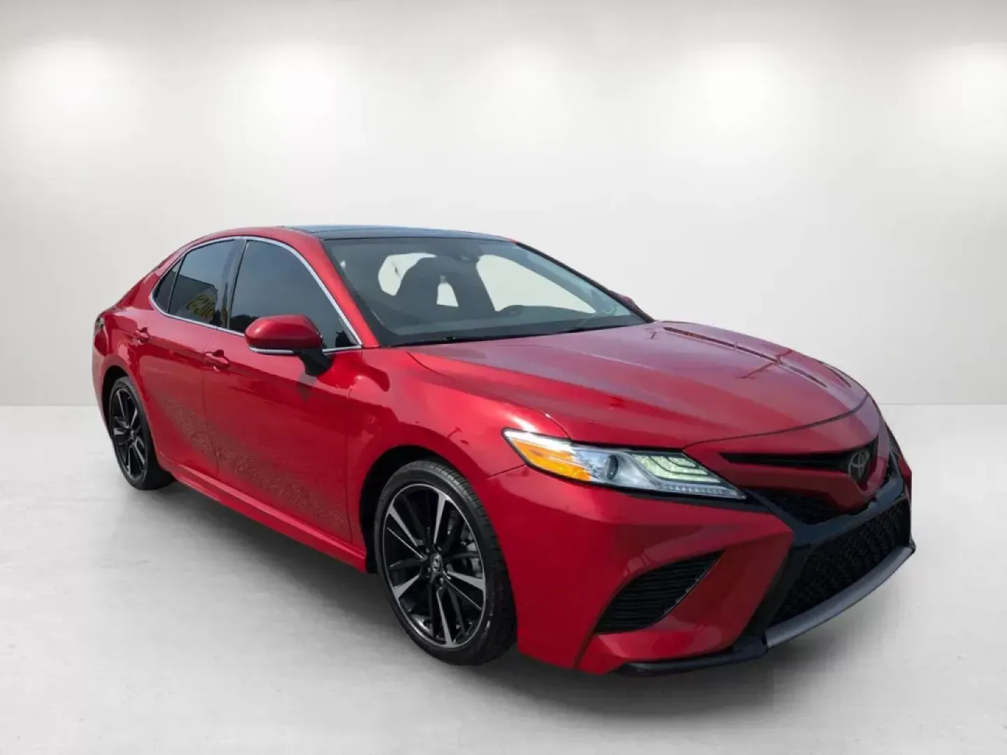 2020 Toyota Camry XSE (4T1K61AK2LU) with an Regular Unleaded I-4 2.5 L/152 engine, 8-Speed Automatic w/OD transmission, located at 3959 U.S. 80 W, Phenix City, AL, 36870, (334) 297-4885, 32.469296, -85.135185 - 2020 Toyota Camry XSE - Photo#6