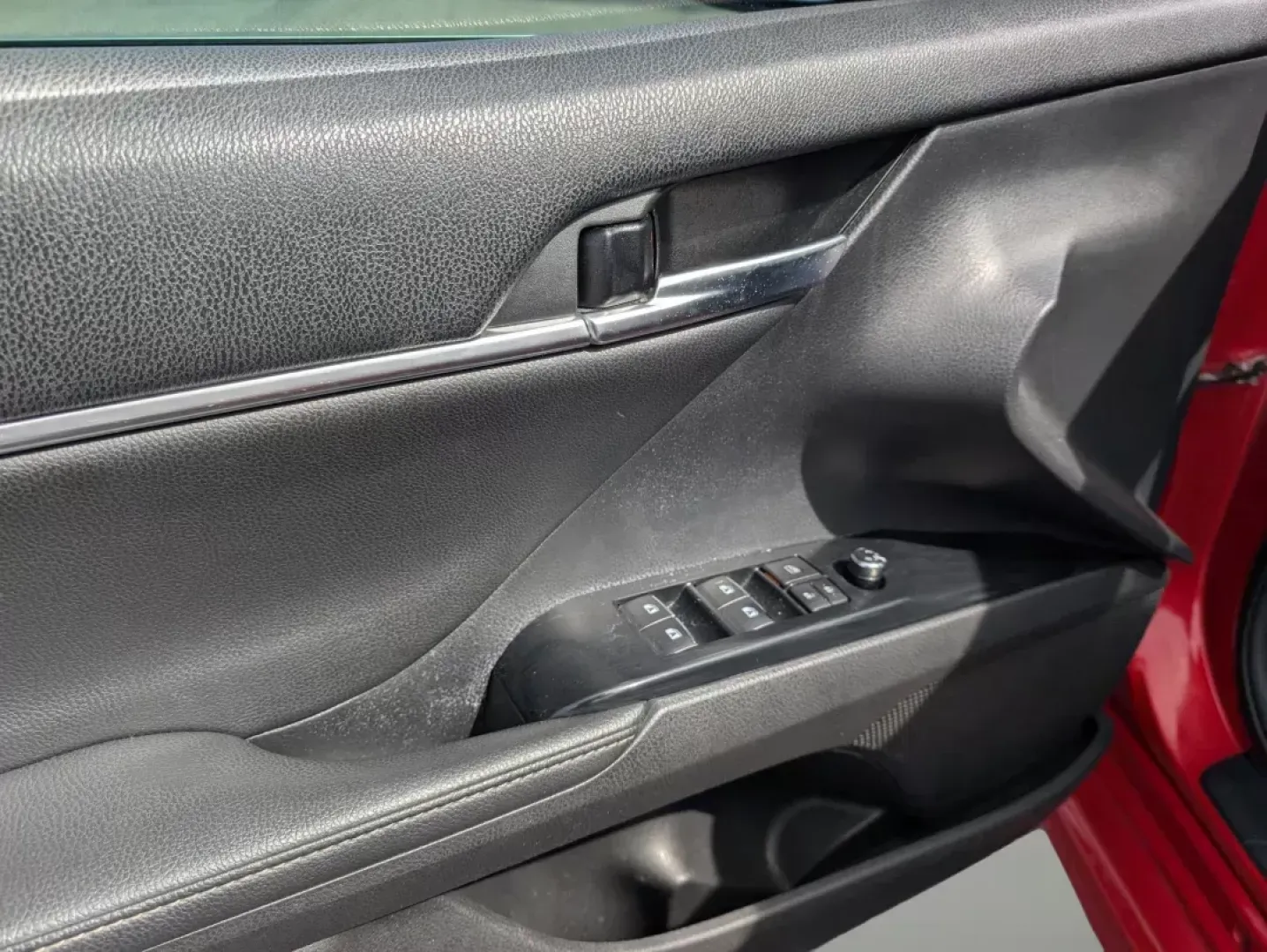 2020 Toyota Camry XSE (4T1K61AK2LU) with an Regular Unleaded I-4 2.5 L/152 engine, 8-Speed Automatic w/OD transmission, located at 3959 U.S. 80 W, Phenix City, AL, 36870, (334) 297-4885, 32.469296, -85.135185 - 2020 Toyota Camry XSE - Photo#8