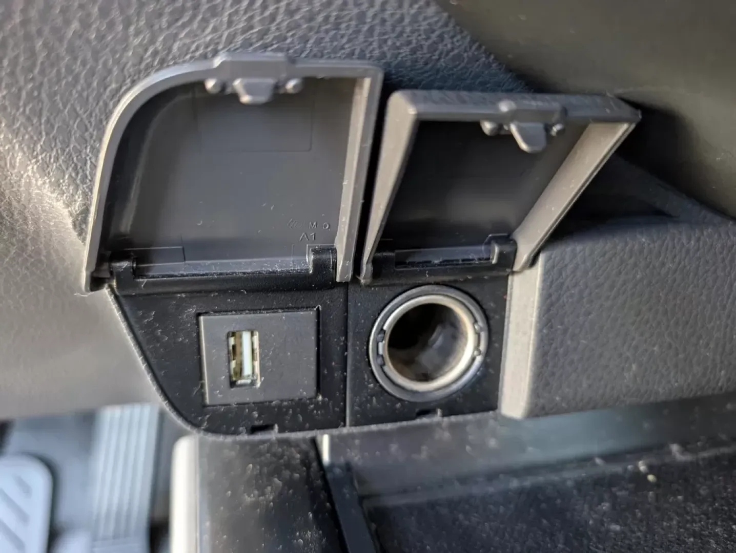 2020 Toyota Camry LE (4T1C11AK8LU) with an Other engine, located at 804 22nd Ave, Phenix City, AL, 36870, (334) 297-1860, 32.484749, -85.024475 - **Experience the Perfect Blend of Comfort and Reliability with the 2020 Toyota Camry LE at Gils Auto, Phenix City, AL!**<br /> <br /> Are you searching for a dependable vehicle that enhances your daily commute and fits seamlessly into your active lifestyle? Look no further than the stunning 2020 Toy - Photo#12