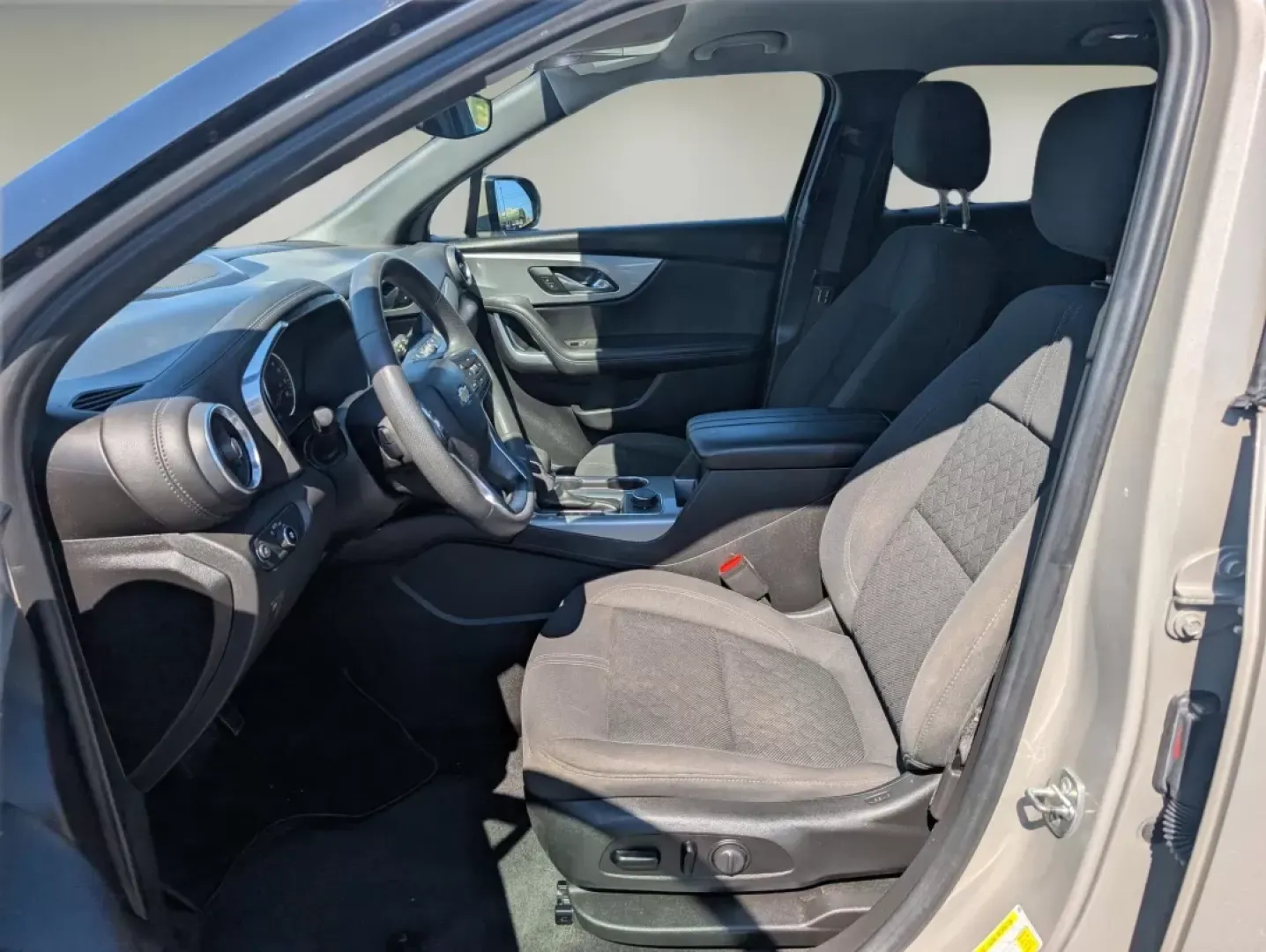 2021 /Jet Black Chevrolet Blazer LT (3GNKBCRS2MS) with an Other engine, located at 5115 14th Ave., Columbus, GA, 31904, (706) 323-0345, 32.511494, -84.971046 - Are you ready to embark on your next adventure? The 2021 Chevrolet Blazer LT is the perfect companion for anyone seeking a versatile and stylish SUV that fits seamlessly into an active lifestyle. Whether you're navigating daily commutes or planning weekend getaways, this vehicle has everything you n - Photo#8