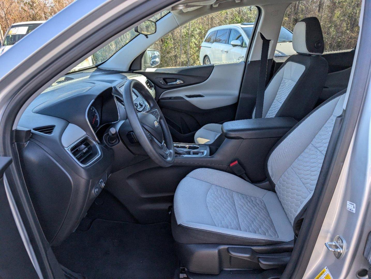 2021 /Medium Ash Gray Chevrolet Equinox LS (3GNAXHEV0MS) with an Turbocharged Gas I4 1.5L/92 engine, 6-Speed Automatic transmission, located at 5115 14th Ave., Columbus, GA, 31904, (706) 323-0345, 32.511494, -84.971046 - 2021 Chevrolet Equinox LS - Photo#8