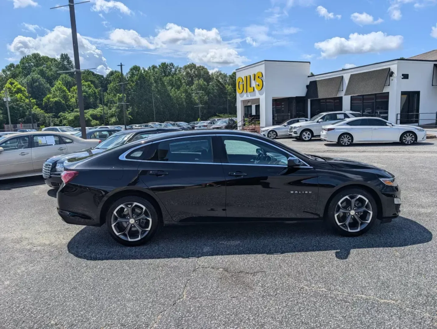 2021 /Jet Black Chevrolet Malibu LT (1G1ZD5ST7MF) with an Other engine, located at 3959 U.S. 80 W, Phenix City, AL, 36870, (334) 297-4885, 32.469296, -85.135185 - Are you ready to elevate your daily commute, family trips, or weekend getaways? Look no further than this stunning 2021 Chevrolet Malibu LT, expertly designed for those who appreciate comfort, style, and reliability. Whether you're navigating through Phenix City or heading out on a road trip to near - Photo#3