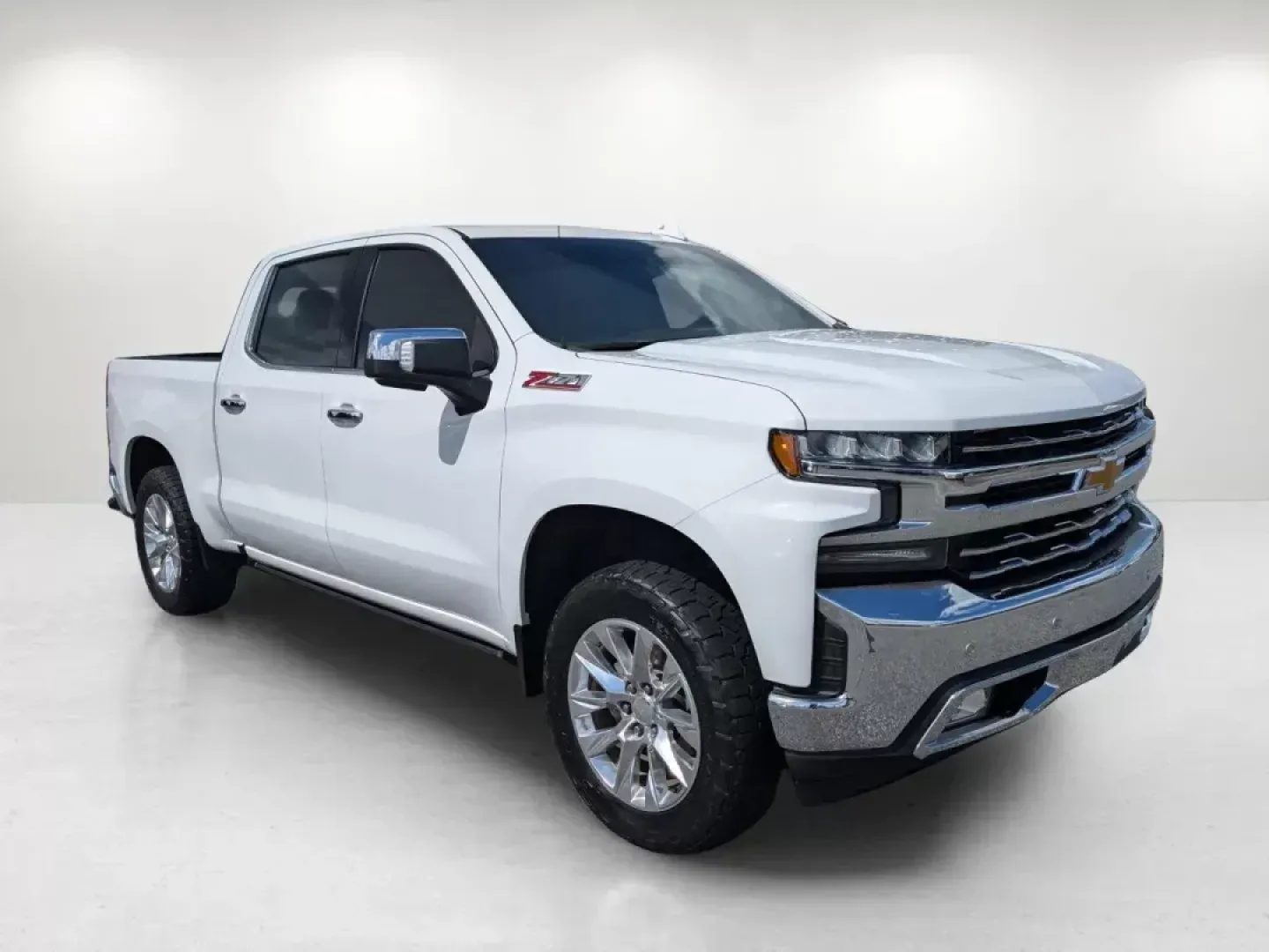 2021 /Gideon/Very Dark Atmosphere Chevrolet Silverado 1500 LTZ (3GCUYGED7MG) with an Gas V8 5.3L/325 engine, 8-Speed Automatic transmission, located at 7000 Northlake Connector, Columbus, GA, 31904, (706) 987-8085, 32.524975, -84.978134 - 2021 Chevrolet Silverado 1500 LTZ - Photo#2