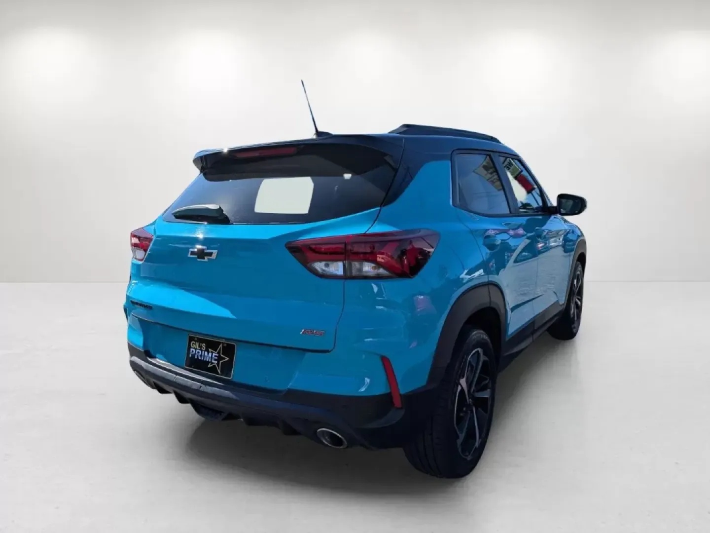 2021 /Jet Black with Red accents Chevrolet Trailblazer RS (KL79MTSL5MB) with an Other engine, located at 3959 U.S. 80 W, Phenix City, AL, 36870, (334) 297-4885, 32.469296, -85.135185 - **Explore Your Next Adventure with the 2021 Chevrolet Trailblazer RS at Gils Auto Phenix City!**<br /> <br /> Are you ready to elevate your family's road trips or daily commute? The 2021 Chevrolet Trailblazer RS is the perfect blend of versatility, style, and technology, making it an ideal companio - Photo#4