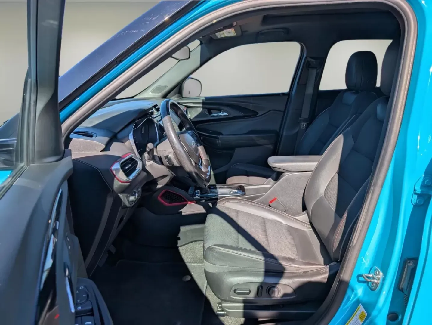 2021 /Jet Black with Red accents Chevrolet Trailblazer RS (KL79MTSL5MB) with an Other engine, located at 3959 U.S. 80 W, Phenix City, AL, 36870, (334) 297-4885, 32.469296, -85.135185 - **Explore Your Next Adventure with the 2021 Chevrolet Trailblazer RS at Gils Auto Phenix City!**<br /> <br /> Are you ready to elevate your family's road trips or daily commute? The 2021 Chevrolet Trailblazer RS is the perfect blend of versatility, style, and technology, making it an ideal companio - Photo#9