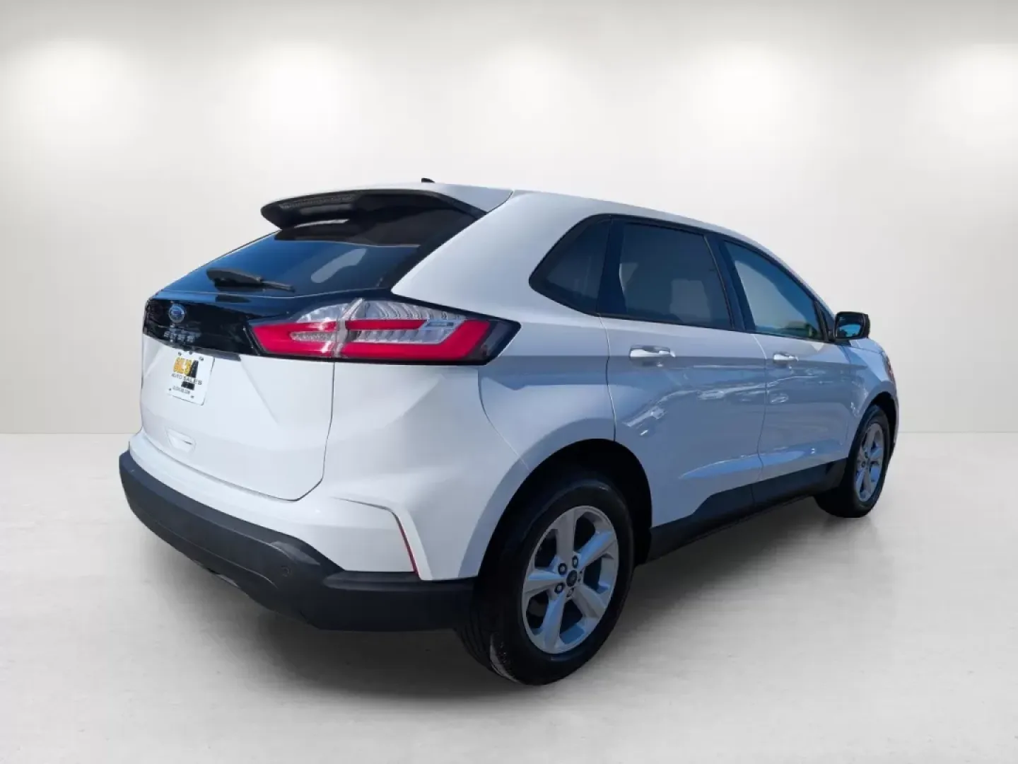 2021 Ford Edge SE (2FMPK3G99MB) with an Other engine, located at 5115 14th Ave., Columbus, GA, 31904, (706) 323-0345, 32.511494, -84.971046 - Are you in the market for a reliable and stylish SUV that fits your active lifestyle? Look no further than this 2021 Ford Edge SE, available now at Gils Auto in Phenix City, AL! With its spacious interior and impressive fuel efficiency, this SUV is perfect for growing families, daily commuters, or a - Photo#4