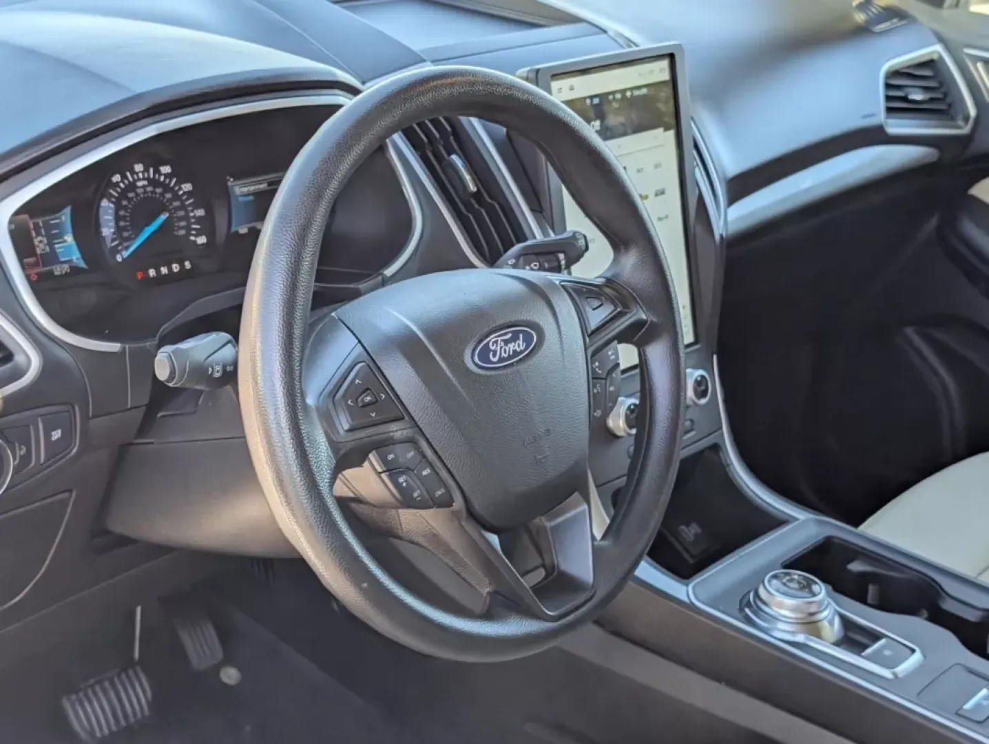 2021 Ford Edge SE (2FMPK3G99MB) with an Other engine, located at 5115 14th Ave., Columbus, GA, 31904, (706) 323-0345, 32.511494, -84.971046 - Are you in the market for a reliable and stylish SUV that fits your active lifestyle? Look no further than this 2021 Ford Edge SE, available now at Gils Auto in Phenix City, AL! With its spacious interior and impressive fuel efficiency, this SUV is perfect for growing families, daily commuters, or a - Photo#10