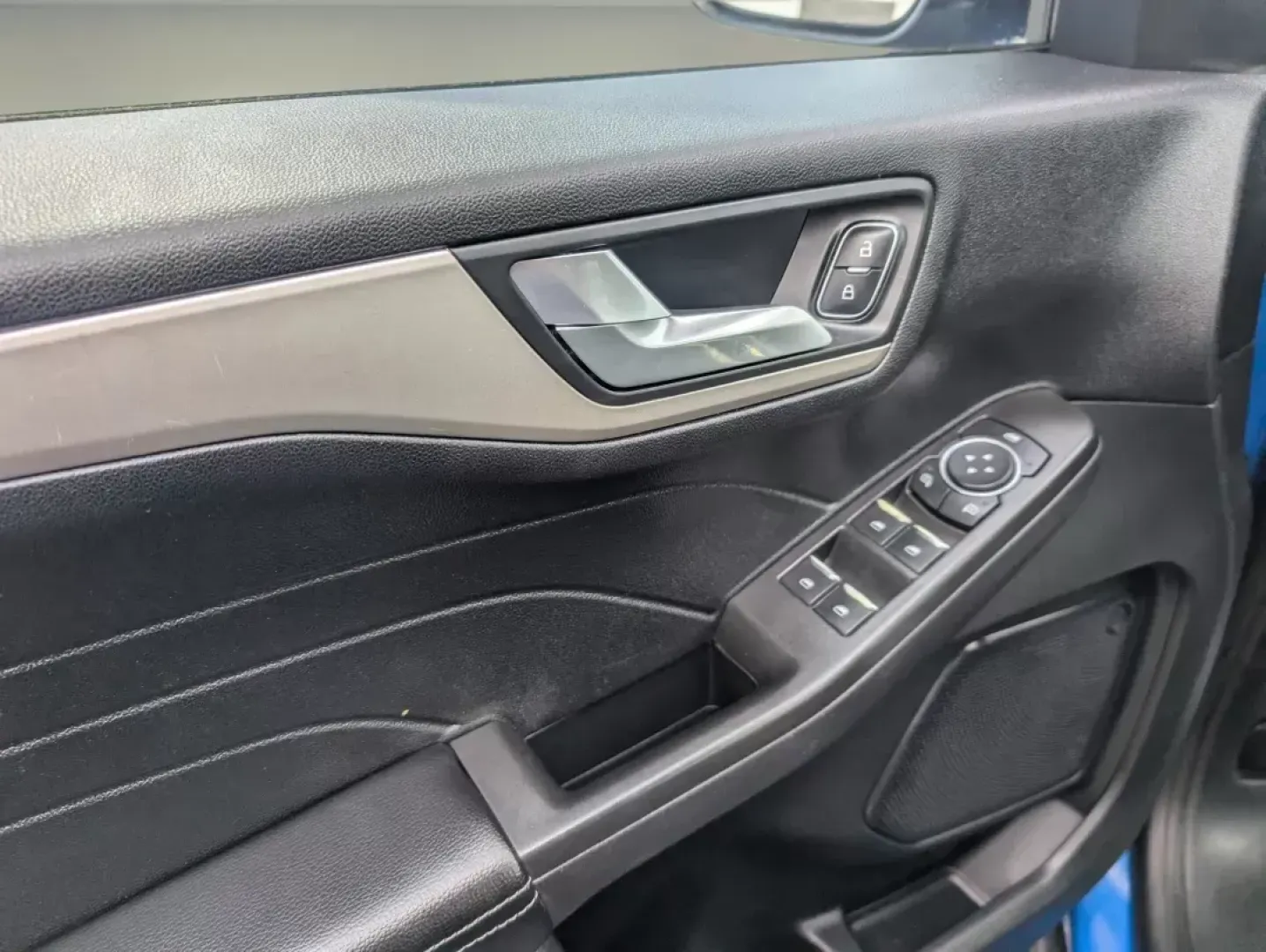 2021 Ford Escape SE (1FMCU0G67MU) with an Intercooled Turbo Regular Unleaded I-3 1.5 L/91 engine, 8-Speed Automatic w/OD transmission, located at 3959 U.S. 80 W, Phenix City, AL, 36870, (334) 297-4885, 32.469296, -85.135185 - 2021 Ford Escape SE - Photo#9
