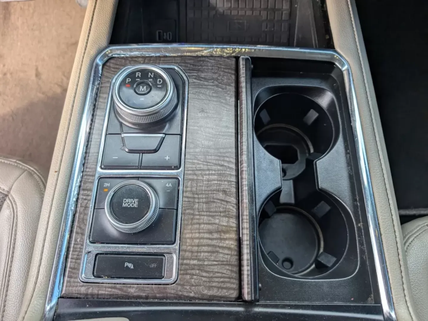 2021 Ford Expedition Max Limited (1FMJK2AT8ME) with an Other engine, located at 5115 14th Ave., Columbus, GA, 31904, (706) 323-0345, 32.511494, -84.971046 - ### 2021 Ford Expedition Max Limited Perfect for Family Adventures!<br /> <br /> Are you ready to elevate your family's travel experience? Look no further than the **2021 Ford Expedition Max Limited** the ultimate SUV designed for both comfort and capability. Whether you're planning a weekend geta - Photo#13