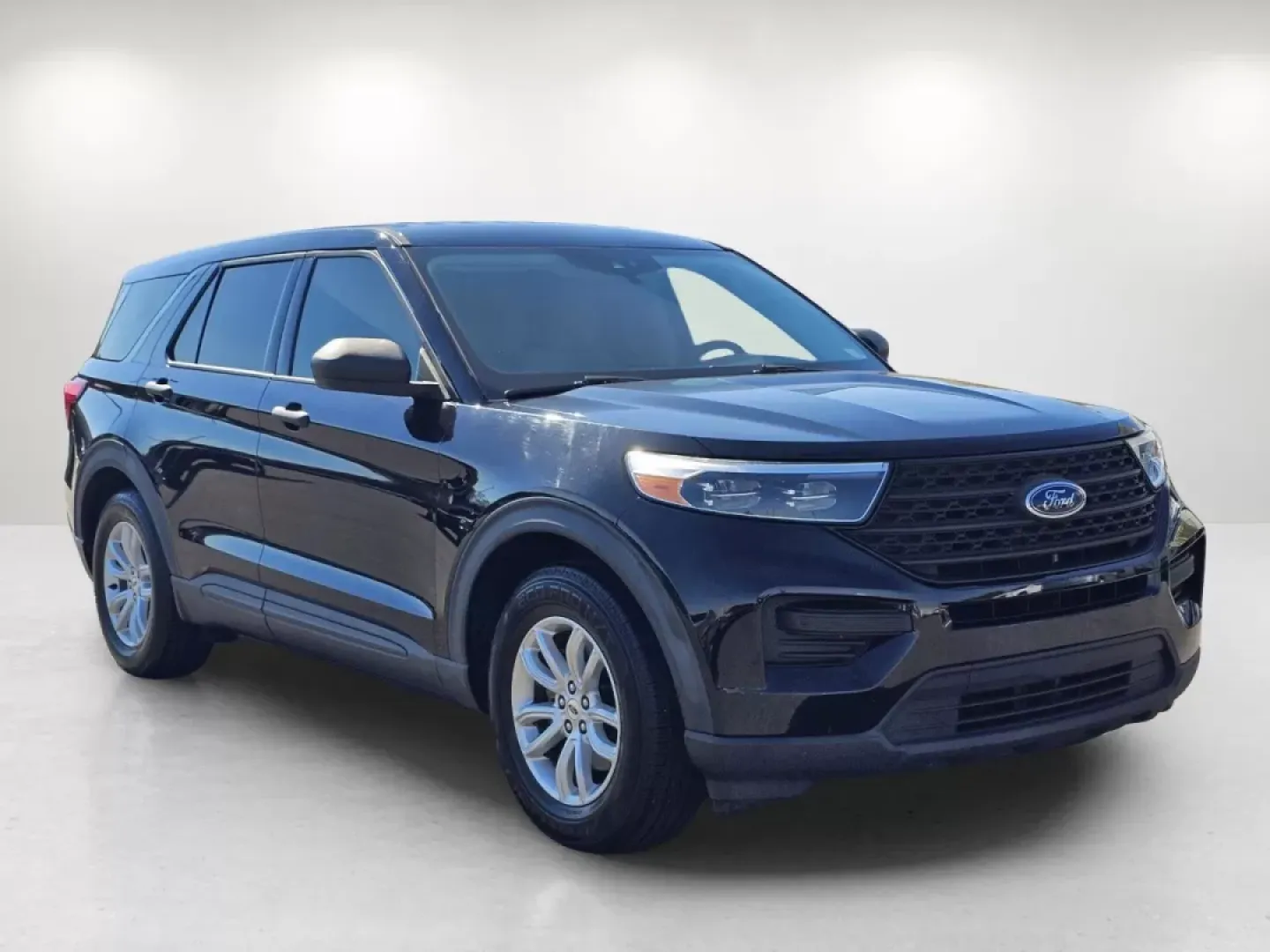 2021 Ford Explorer Base (1FMSK7BH0MG) with an Other engine, located at 5115 14th Ave., Columbus, GA, 31904, (706) 323-0345, 32.511494, -84.971046 - **Adventure Awaits with the 2021 Ford Explorer! Perfectly Equipped for Families and Road Trips!**<br /> <br /> Are you ready to elevate your family adventures or daily commutes? Look no further than this stunning 2021 Ford Explorer, available now at Gils Auto in Prattville, AL. This versatile SUV, w - Photo#2