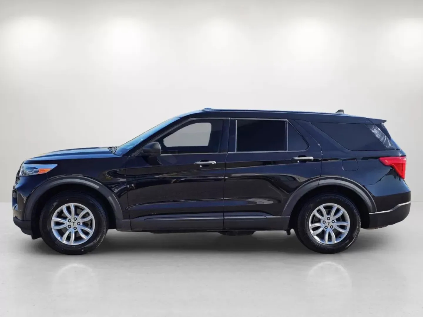 2021 Ford Explorer Base (1FMSK7BH0MG) with an Other engine, located at 5115 14th Ave., Columbus, GA, 31904, (706) 323-0345, 32.511494, -84.971046 - **Adventure Awaits with the 2021 Ford Explorer! Perfectly Equipped for Families and Road Trips!**<br /> <br /> Are you ready to elevate your family adventures or daily commutes? Look no further than this stunning 2021 Ford Explorer, available now at Gils Auto in Prattville, AL. This versatile SUV, w - Photo#7