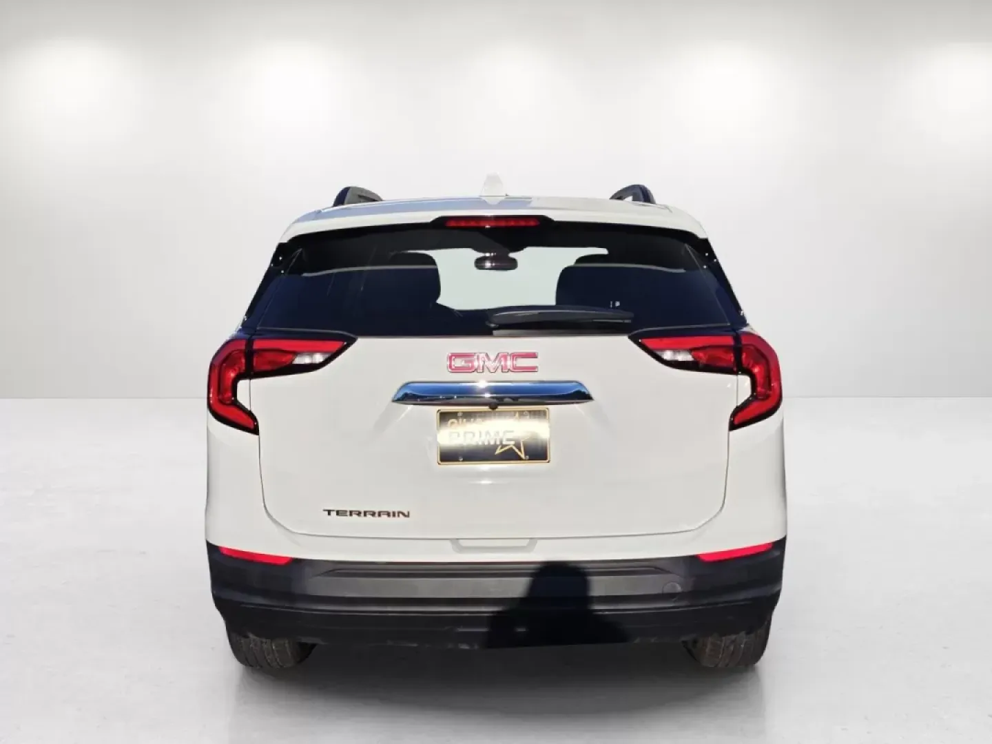 2021 /Jet Black GMC Terrain SLE (3GKALMEV8ML) with an Other engine, located at 7000 Northlake Connector, Columbus, GA, 31904, (706) 987-8085, 32.524975, -84.978134 - **Experience the Perfect Blend of Comfort and Capability with the 2021 GMC Terrain SLE at Gils Auto - Phenix City**<br /> <br /> Are you searching for a versatile SUV that can seamlessly adapt to your busy lifestyle? Look no further than the 2021 GMC Terrain SLE, available now at Gils Auto in Phenix - Photo#5