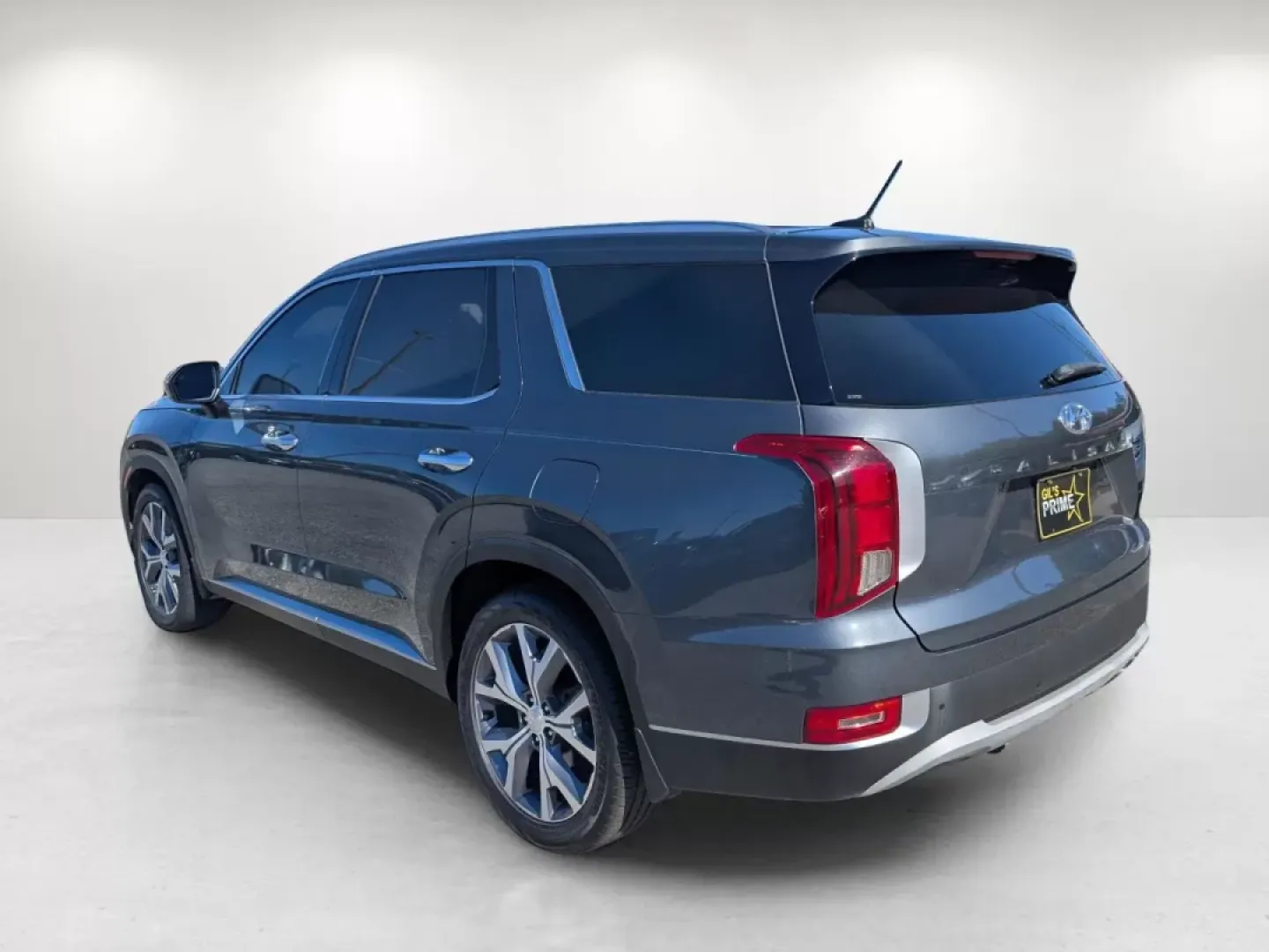 2021 /Gray Hyundai Palisade SEL (KM8R34HE5MU) with an Other engine, located at 1430 Gateway Drive, Opelika, AL, 36801, (334) 239-0944, 32.637871, -85.409790 - **Discover the 2021 Hyundai Palisade SEL: Your Ideal Family SUV for Every Adventure!**<br /> <br /> Are you in the market for a versatile and spacious SUV that caters to both everyday errands and weekend getaways? Look no further! The 2021 Hyundai Palisade SEL is the perfect blend of comfort, techno - Photo#6