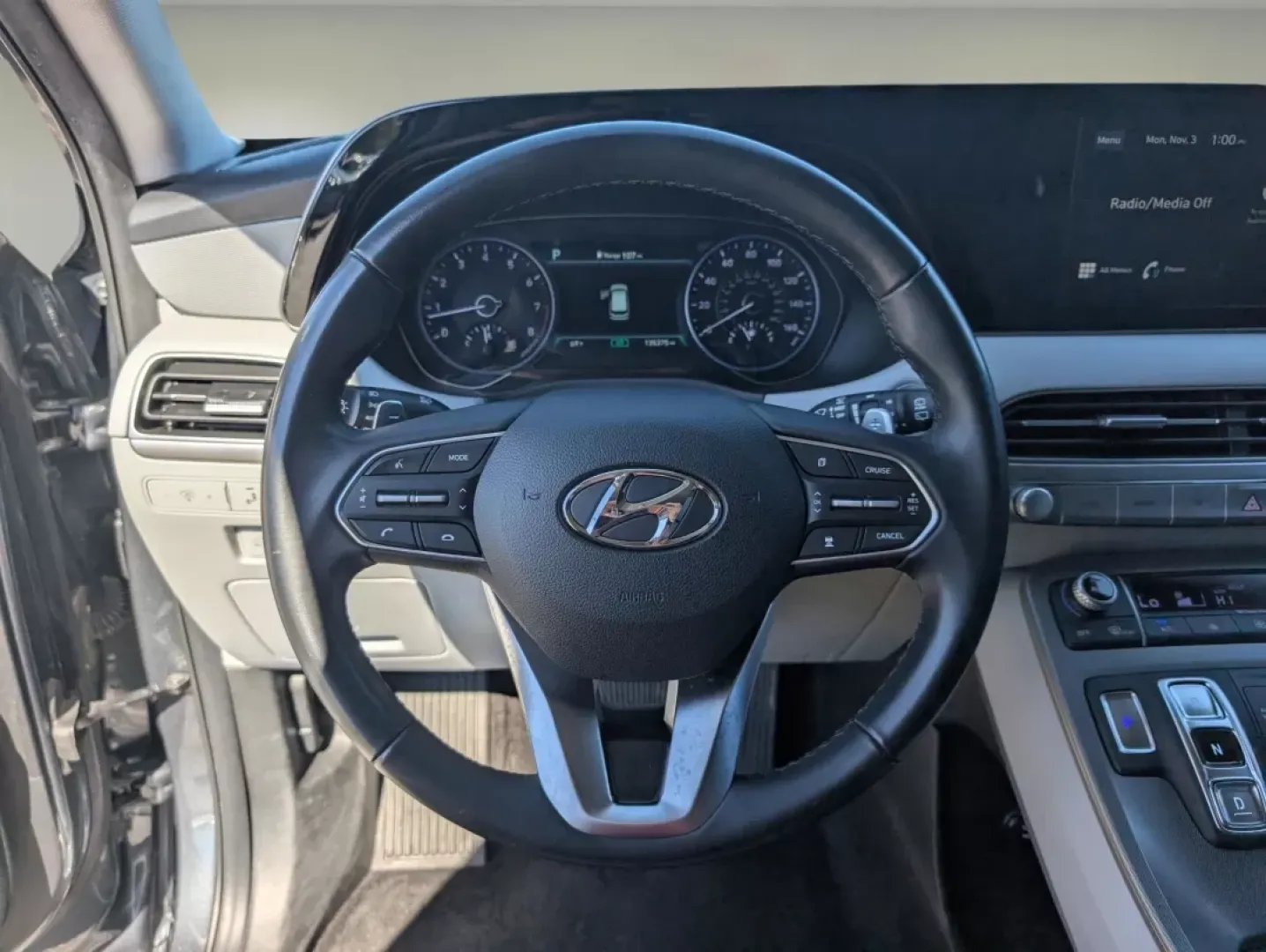 2021 /Gray Hyundai Palisade SEL (KM8R34HE5MU) with an Other engine, located at 1430 Gateway Drive, Opelika, AL, 36801, (334) 239-0944, 32.637871, -85.409790 - **Discover the 2021 Hyundai Palisade SEL: Your Ideal Family SUV for Every Adventure!**<br /> <br /> Are you in the market for a versatile and spacious SUV that caters to both everyday errands and weekend getaways? Look no further! The 2021 Hyundai Palisade SEL is the perfect blend of comfort, techno - Photo#15