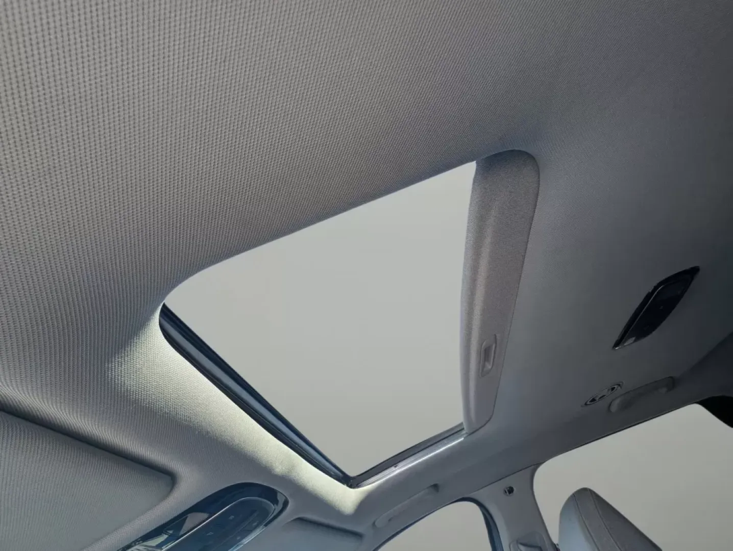 2021 /Gray Hyundai Palisade SEL (KM8R34HE5MU) with an Other engine, located at 1430 Gateway Drive, Opelika, AL, 36801, (334) 239-0944, 32.637871, -85.409790 - **Discover the 2021 Hyundai Palisade SEL: Your Ideal Family SUV for Every Adventure!**<br /> <br /> Are you in the market for a versatile and spacious SUV that caters to both everyday errands and weekend getaways? Look no further! The 2021 Hyundai Palisade SEL is the perfect blend of comfort, techno - Photo#16