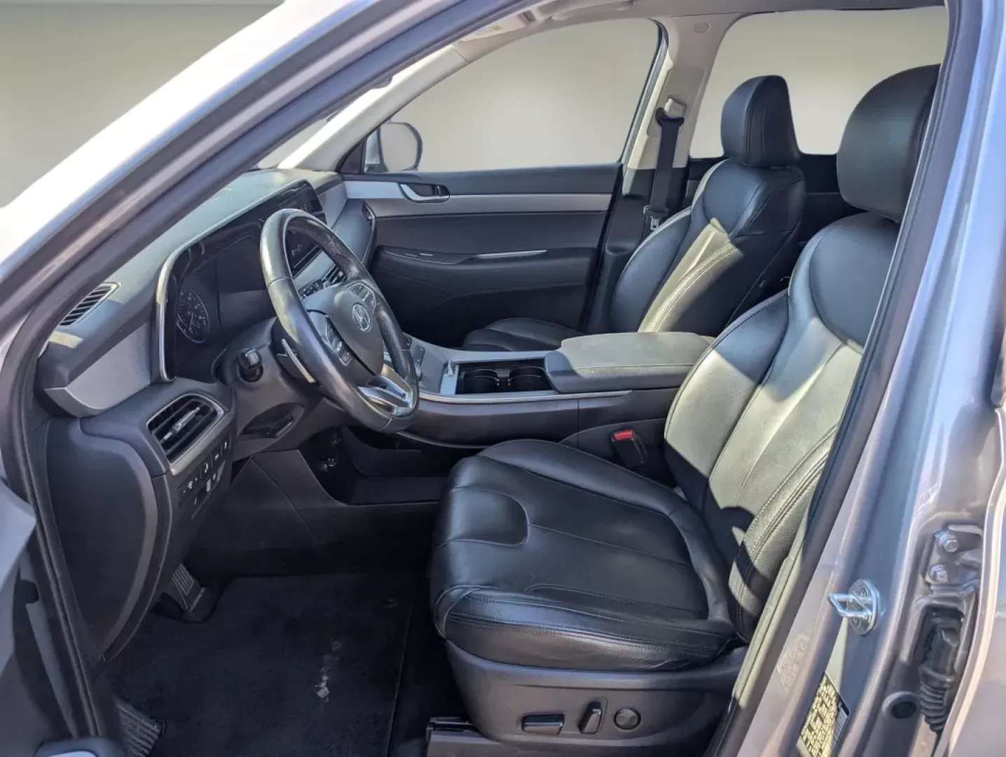 2021 /Black Hyundai Palisade SEL (KM8R34HE9MU) with an Other engine, located at 804 22nd Ave, Phenix City, AL, 36870, (334) 297-1860, 32.484749, -85.024475 - **Drive Your Family Adventures with the 2021 Hyundai Palisade SEL!** <br /> <br /> If you're looking for an SUV that combines luxury, space, and reliability, the 2021 Hyundai Palisade SEL is the perfect choice for growing families or anyone who craves comfortable commuting and weekend road trips. T - Photo#9