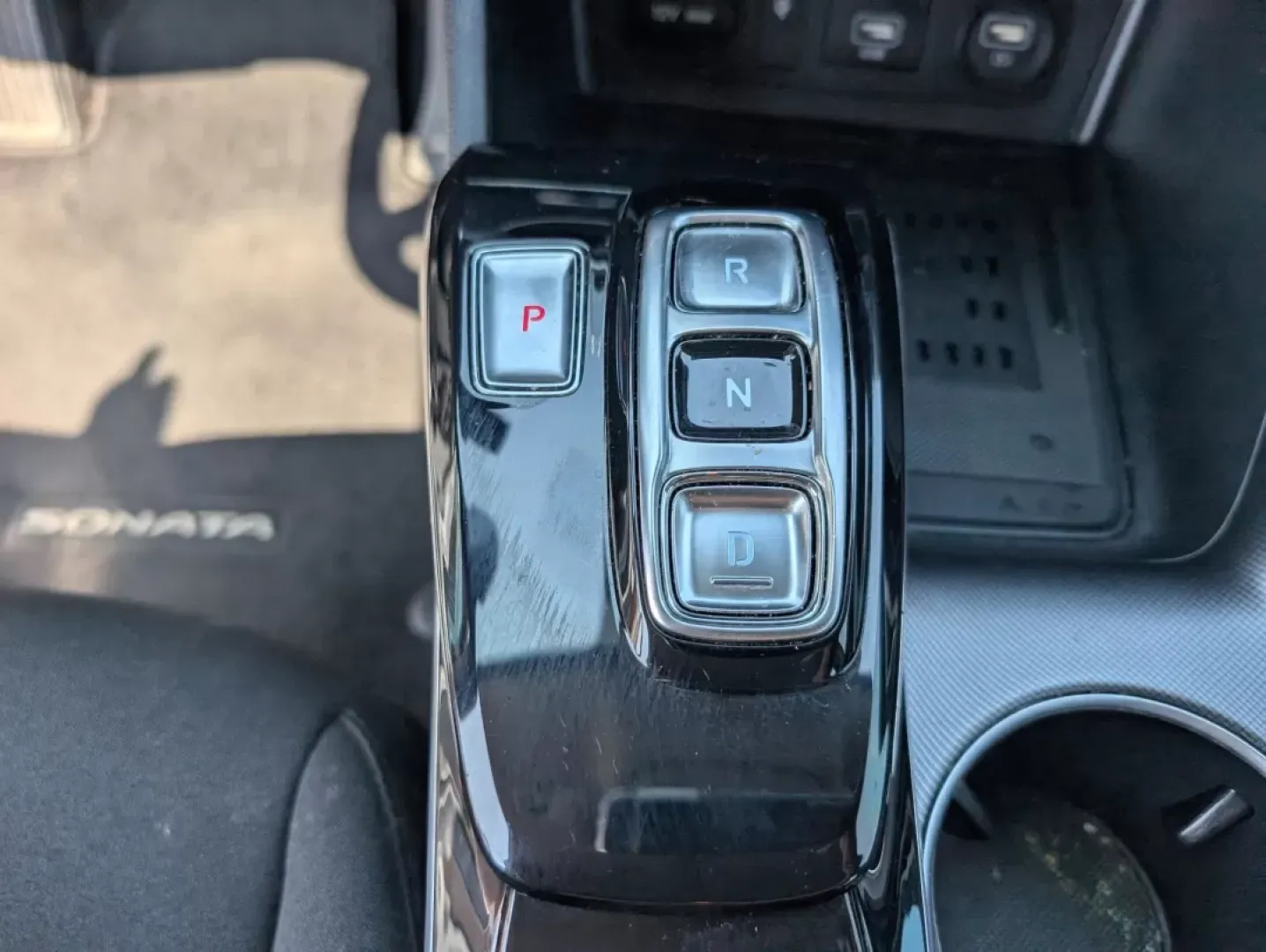 2021 /Black Hyundai Sonata SEL (KMHL34JJ0MA) with an Other engine, located at 3959 U.S. 80 W, Phenix City, AL, 36870, (334) 297-4885, 32.469296, -85.135185 - **Elevate Your Commute with the 2021 Hyundai Sonata SEL Hybrid at Gils Auto in Phenix City, AL!**<br /> <br /> Are you searching for a vehicle that seamlessly fits your lifestyle while also providing an eco-friendly driving experience? Look no further than the 2021 Hyundai Sonata SEL Hybrid, now ava - Photo#14