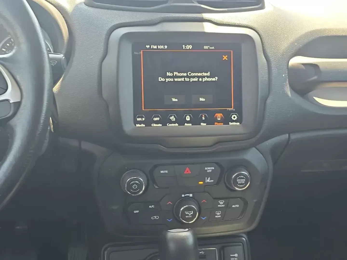 2021 /Black Jeep Renegade Trailhawk (ZACNJDC14MP) with an Intercooled Turbo Premium Unleaded I-4 1.3 L/81 engine, 9-Speed Automatic w/OD transmission, located at 521 Old Farm Lane Rd, Prattville, AL, 36066, (334) 325-1505, 32.482460, -86.416367 - 2021 Jeep Renegade Trailhawk - Photo#11