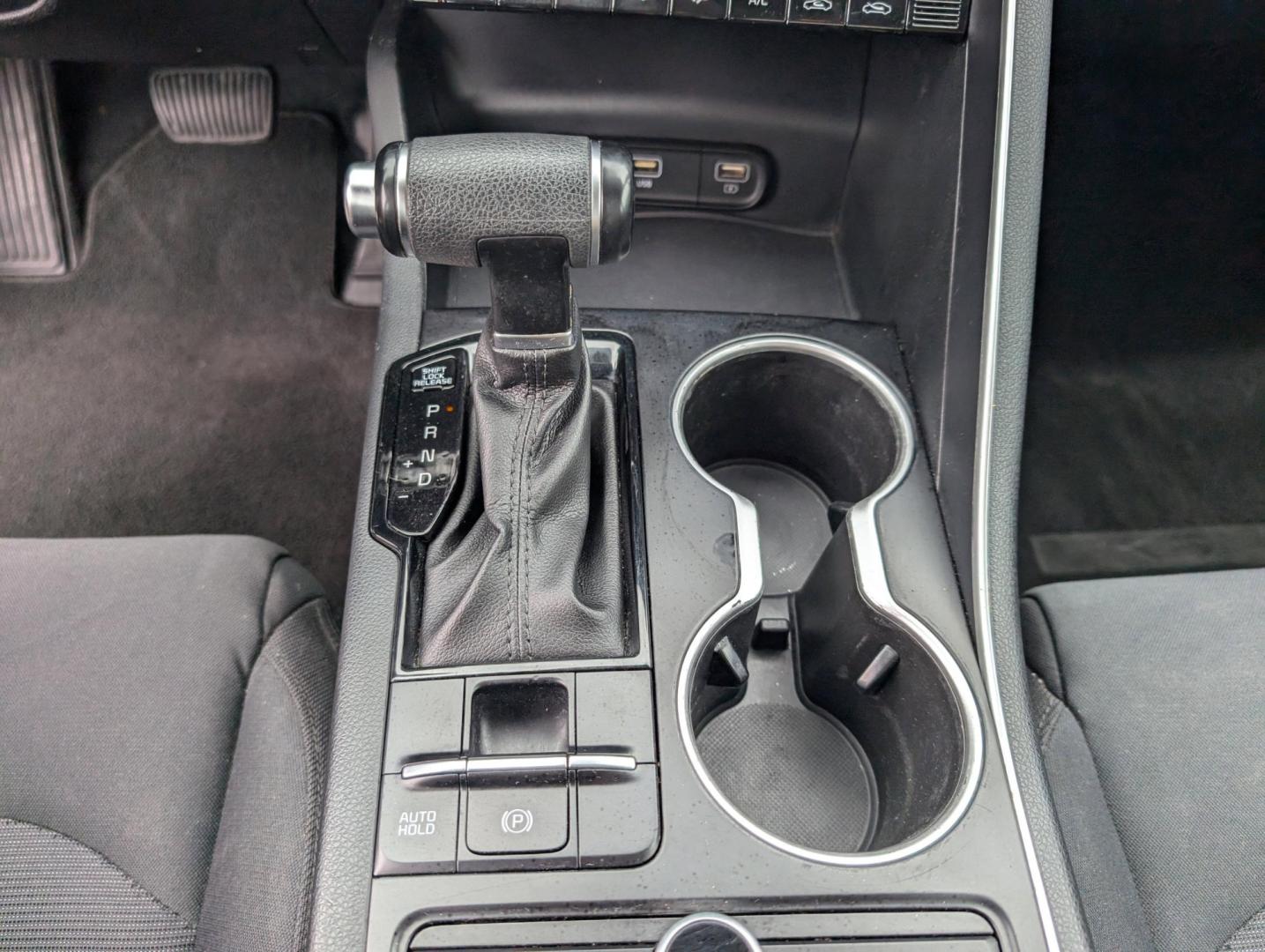 2021 /Black Kia K5 LXS (5XXG14J28MG) with an Intercooled Turbo Regular Unleaded I-4 1.6 L/98 engine, 8-Speed Automatic w/OD transmission, located at 3959 U.S. 80 W, Phenix City, AL, 36870, (334) 297-4885, 32.469296, -85.135185 - 2021 Kia K5 LXS - Photo#12