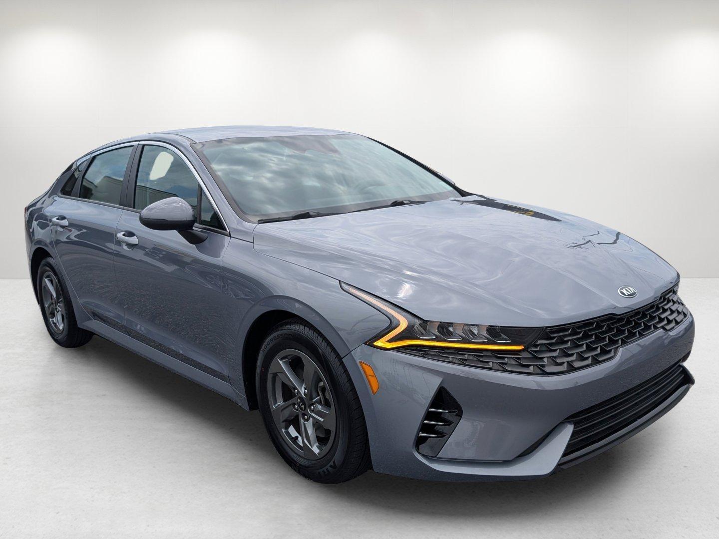 2021 /Black Kia K5 LXS (5XXG14J28MG) with an Intercooled Turbo Regular Unleaded I-4 1.6 L/98 engine, 8-Speed Automatic w/OD transmission, located at 3959 U.S. 80 W, Phenix City, AL, 36870, (334) 297-4885, 32.469296, -85.135185 - 2021 Kia K5 LXS - Photo#2