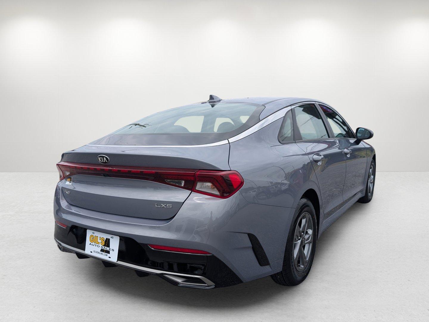 2021 /Black Kia K5 LXS (5XXG14J28MG) with an Intercooled Turbo Regular Unleaded I-4 1.6 L/98 engine, 8-Speed Automatic w/OD transmission, located at 3959 U.S. 80 W, Phenix City, AL, 36870, (334) 297-4885, 32.469296, -85.135185 - 2021 Kia K5 LXS - Photo#4