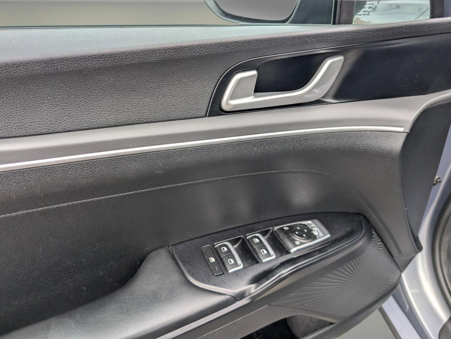 2021 /Black Kia K5 LXS (5XXG14J28MG) with an Intercooled Turbo Regular Unleaded I-4 1.6 L/98 engine, 8-Speed Automatic w/OD transmission, located at 3959 U.S. 80 W, Phenix City, AL, 36870, (334) 297-4885, 32.469296, -85.135185 - 2021 Kia K5 LXS - Photo#8