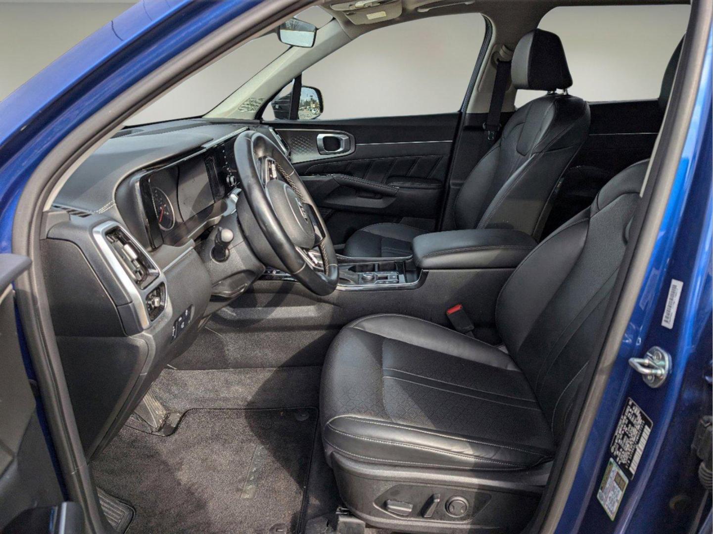 2021 /Black Kia Sorento SX (5XYRKDLFXMG) with an Intercooled Turbo Regular Unleaded I-4 2.5 L/152 engine, 8-Speed Auto-Shift Manual w/OD transmission, located at 521 Old Farm Lane Rd, Prattville, AL, 36066, (334) 325-1505, 32.482460, -86.416367 - 2021 Kia Sorento SX - Photo#9