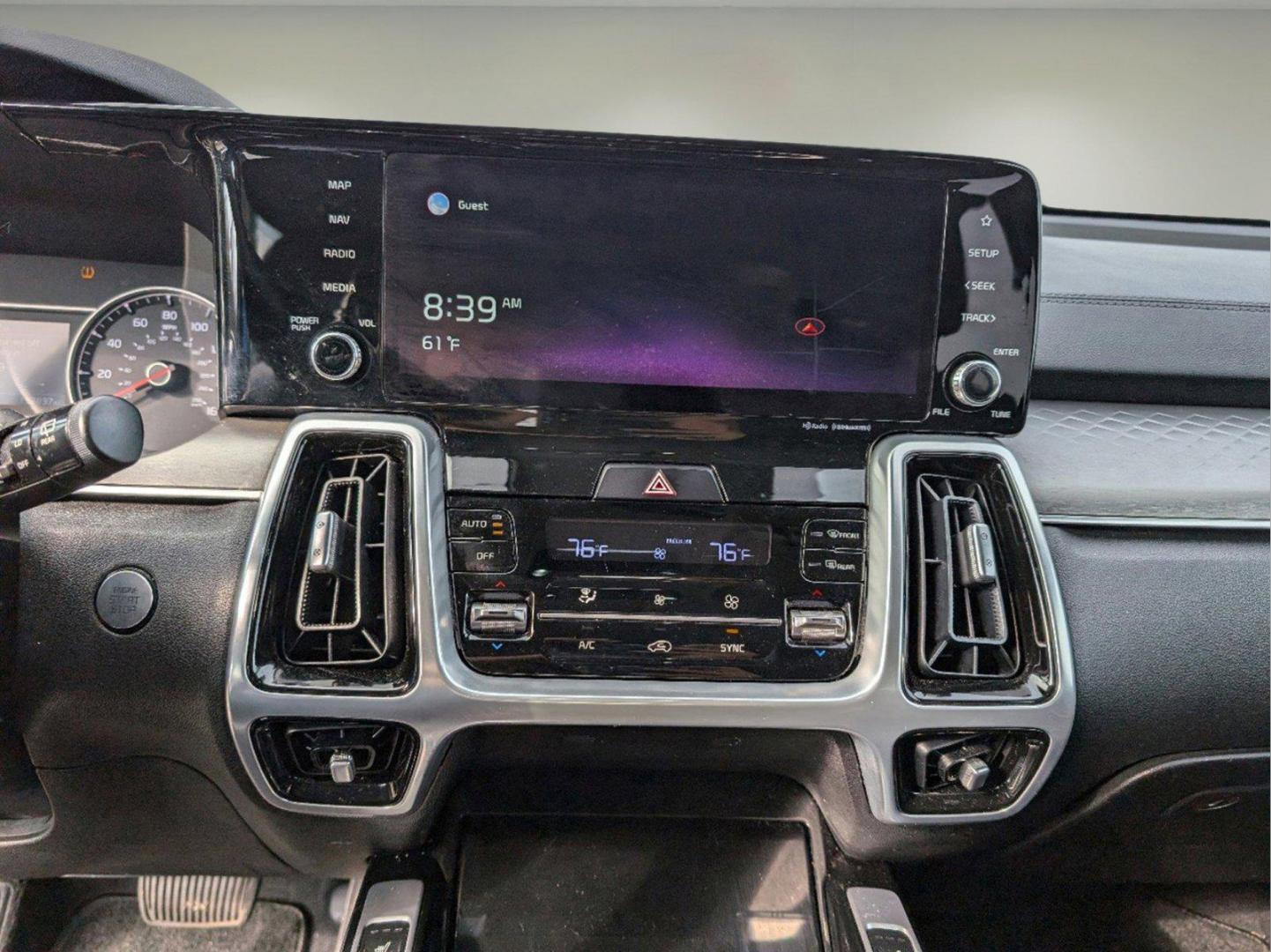 2021 /Black Kia Sorento SX (5XYRKDLFXMG) with an Intercooled Turbo Regular Unleaded I-4 2.5 L/152 engine, 8-Speed Auto-Shift Manual w/OD transmission, located at 521 Old Farm Lane Rd, Prattville, AL, 36066, (334) 325-1505, 32.482460, -86.416367 - 2021 Kia Sorento SX - Photo#13