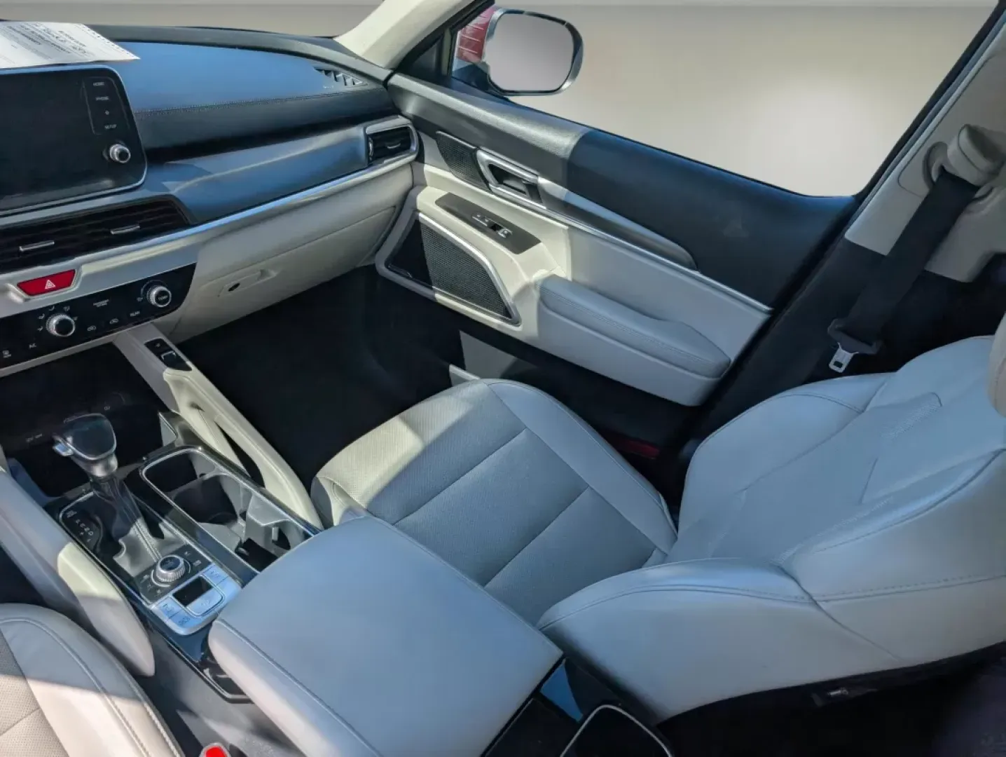 2021 /Gray Kia Telluride S (5XYP6DHC1MG) with an Other engine, located at 521 Old Farm Lane Rd, Prattville, AL, 36066, (334) 325-1505, 32.482460, -86.416367 - **Discover Your Next Adventure with the 2021 Kia Telluride S at Gils Auto in Phenix City, AL!**<br /> <br /> Are you ready to elevate your family road trips, weekend getaways, or daily commutes? The 2021 Kia Telluride S is the perfect companion for anyone seeking a blend of style, space, and advance - Photo#14