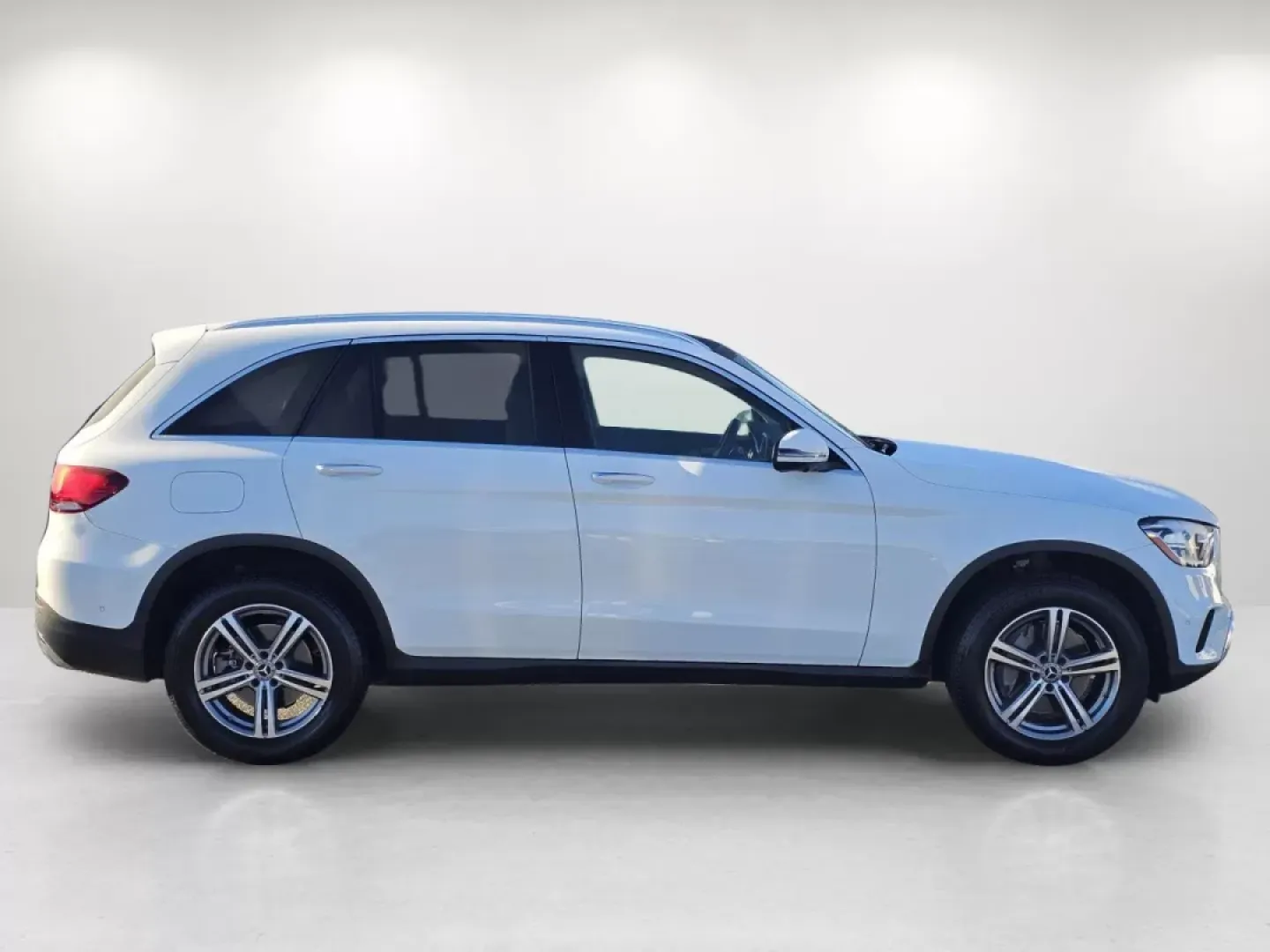 2021 Mercedes-Benz GLC GLC 300 (W1N0G8DB9MV) with an Other engine, located at 5115 14th Ave., Columbus, GA, 31904, (706) 323-0345, 32.511494, -84.971046 - ### Adventure Awaits with the 2021 Mercedes-Benz GLC 300 at Gils Auto!<br /> <br /> Are you ready to elevate your driving experience? Whether you're navigating the bustling streets of Phenix City, AL, commuting to work, or taking weekend road trips with family and friends, the 2021 Mercedes-Benz GLC - Photo#2