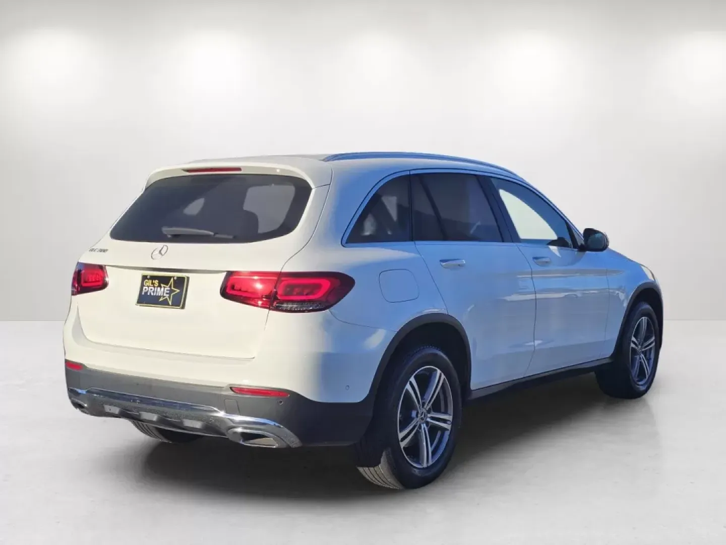 2021 Mercedes-Benz GLC GLC 300 (W1N0G8DB9MV) with an Other engine, located at 5115 14th Ave., Columbus, GA, 31904, (706) 323-0345, 32.511494, -84.971046 - ### Adventure Awaits with the 2021 Mercedes-Benz GLC 300 at Gils Auto!<br /> <br /> Are you ready to elevate your driving experience? Whether you're navigating the bustling streets of Phenix City, AL, commuting to work, or taking weekend road trips with family and friends, the 2021 Mercedes-Benz GLC - Photo#3
