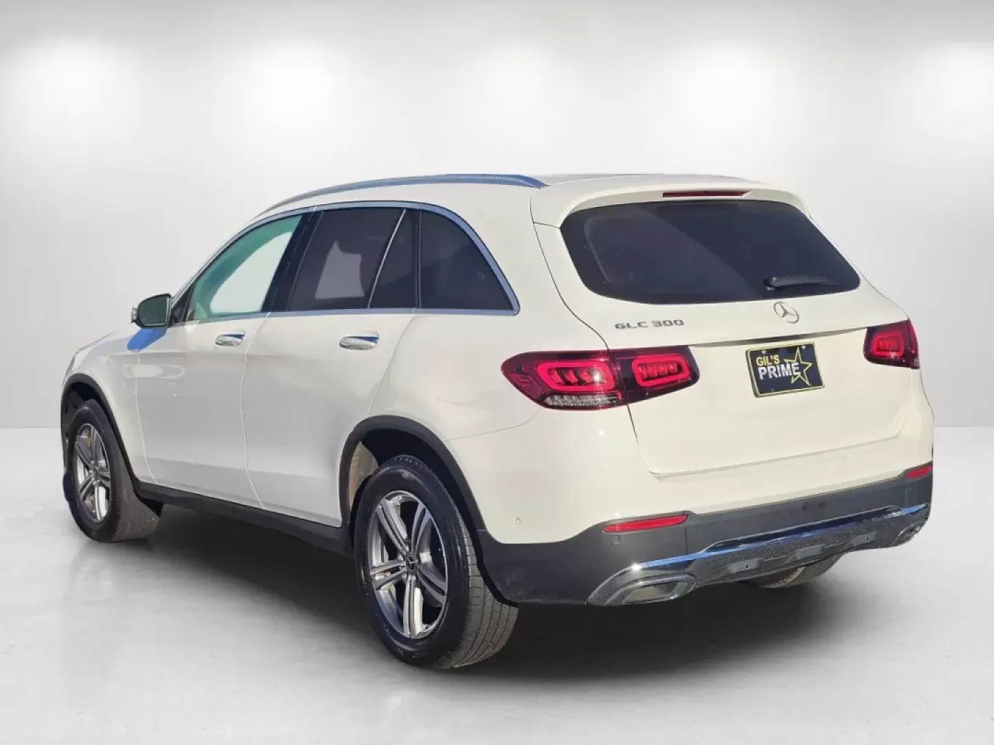 2021 Mercedes-Benz GLC GLC 300 (W1N0G8DB9MV) with an Other engine, located at 5115 14th Ave., Columbus, GA, 31904, (706) 323-0345, 32.511494, -84.971046 - ### Adventure Awaits with the 2021 Mercedes-Benz GLC 300 at Gils Auto!<br /> <br /> Are you ready to elevate your driving experience? Whether you're navigating the bustling streets of Phenix City, AL, commuting to work, or taking weekend road trips with family and friends, the 2021 Mercedes-Benz GLC - Photo#5