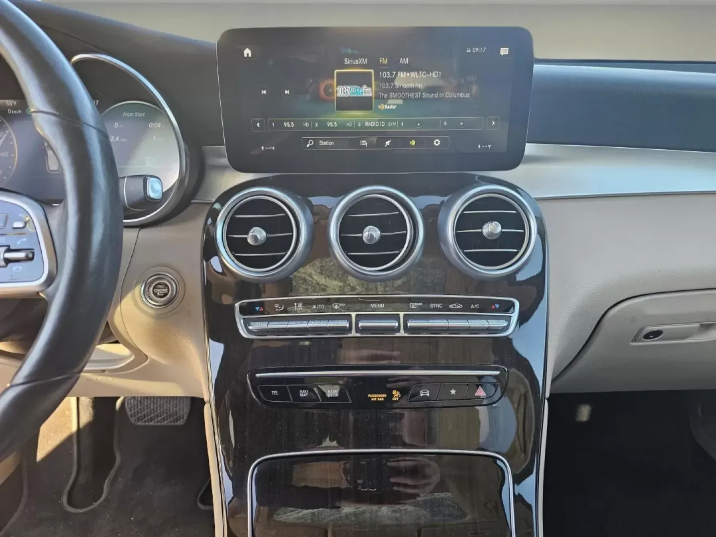 2021 Mercedes-Benz GLC GLC 300 (W1N0G8DB9MV) with an Other engine, located at 5115 14th Ave., Columbus, GA, 31904, (706) 323-0345, 32.511494, -84.971046 - ### Adventure Awaits with the 2021 Mercedes-Benz GLC 300 at Gils Auto!<br /> <br /> Are you ready to elevate your driving experience? Whether you're navigating the bustling streets of Phenix City, AL, commuting to work, or taking weekend road trips with family and friends, the 2021 Mercedes-Benz GLC - Photo#10