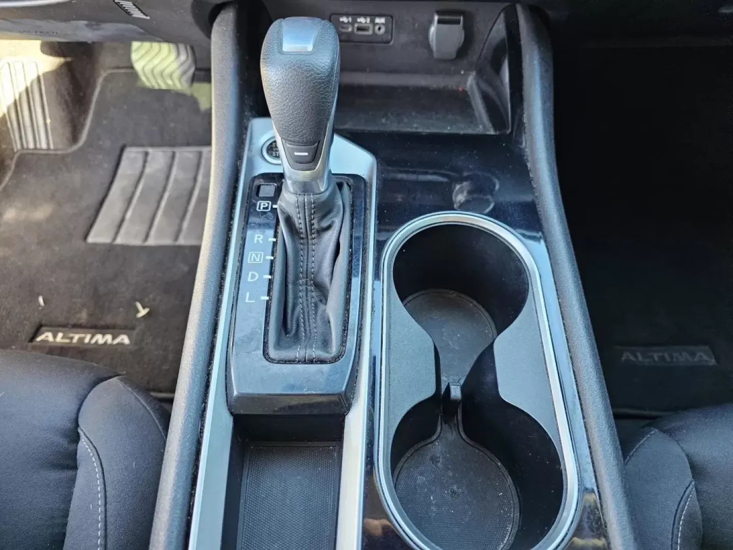 2021 /Charcoal Nissan Altima 2.5 SV (1N4BL4DV8MN) with an Other engine, located at 1430 Gateway Drive, Opelika, AL, 36801, (334) 239-0944, 32.637871, -85.409790 - **Discover Your Perfect Ride: 2021 Nissan Altima 2.5 SV Designed for Dynamic Lifestyles!**<br /> <br /> Are you seeking a reliable sedan that seamlessly transitions from your daily commute to weekend adventures? Look no further than this stunning 2021 Nissan Altima 2.5 SV, now available at Gils Aut - Photo#12