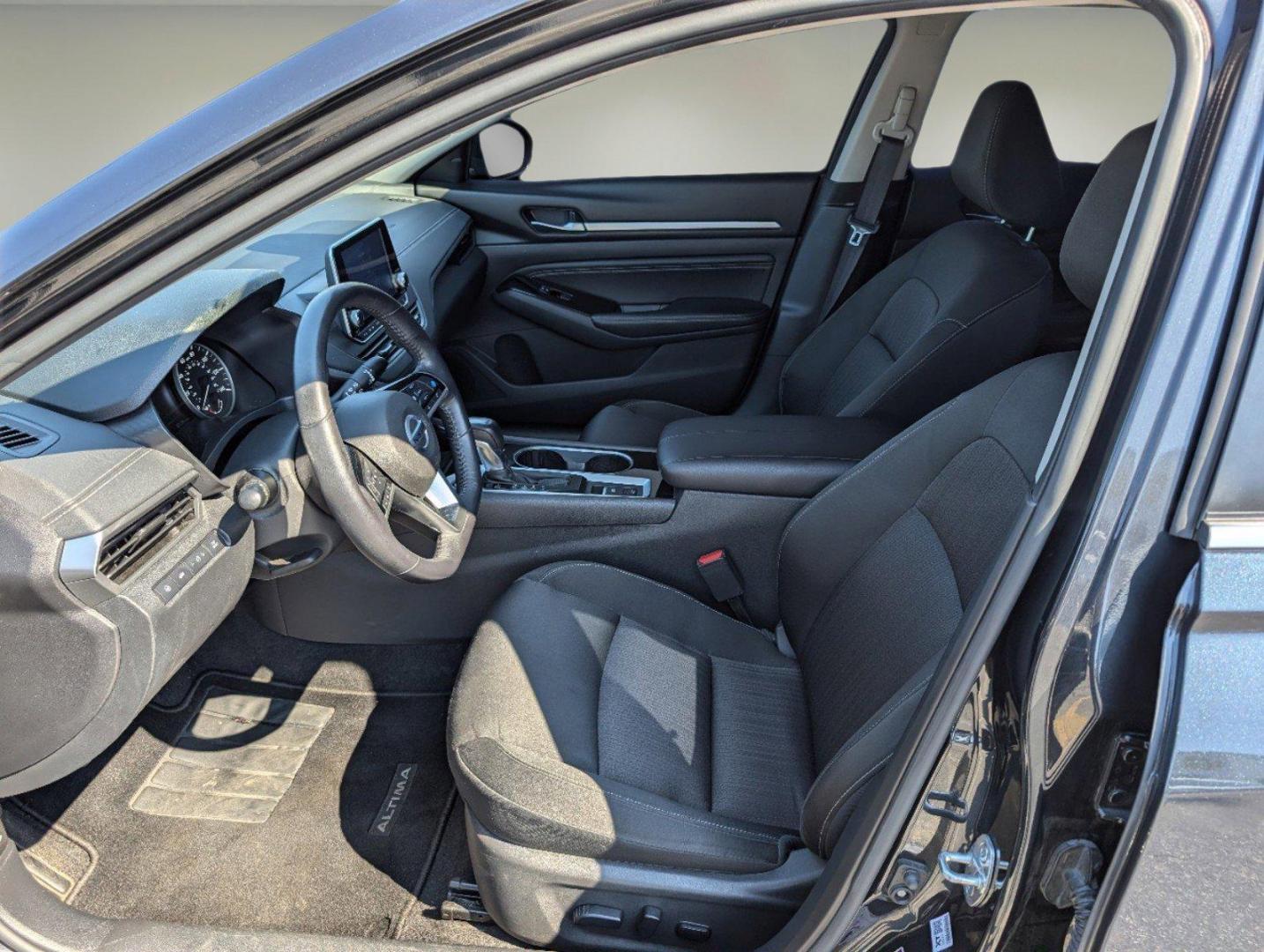 2021 /Charcoal Nissan Altima 2.5 SV (1N4BL4DVXMN) with an Regular Unleaded I-4 2.5 L/152 engine, 1-Speed CVT w/OD transmission, located at 7000 Northlake Connector, Columbus, GA, 31904, (706) 987-8085, 32.524975, -84.978134 - 2021 Nissan Altima 2.5 SV - Photo#10