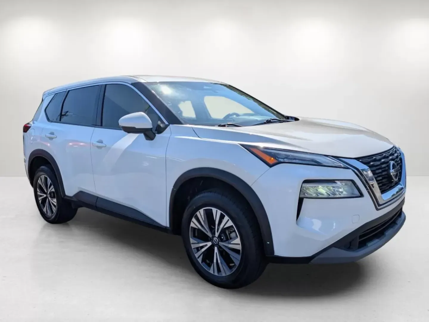 2021 /Charcoal Nissan Rogue SV (5N1AT3BB1MC) with an Other engine, located at 3959 U.S. 80 W, Phenix City, AL, 36870, (334) 297-4885, 32.469296, -85.135185 - **Discover Adventure with the 2021 Nissan Rogue SV at Gils Auto - Phenix City!**<br /> <br /> Are you searching for the perfect vehicle that seamlessly blends comfort, safety, and versatility for your family or weekend adventures? Look no further than the **2021 Nissan Rogue SV**, now available at G - Photo#3