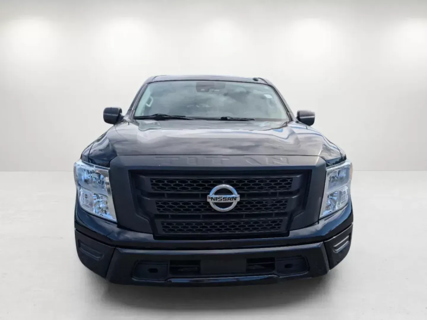 2021 /Black Nissan Titan S (1N6AA1EE4MN) with an Premium Unleaded V-8 5.6 L/339 engine, 9-Speed Automatic w/OD transmission, located at 3959 U.S. 80 W, Phenix City, AL, 36870, (334) 297-4885, 32.469296, -85.135185 - 2021 Nissan Titan S - Photo#2