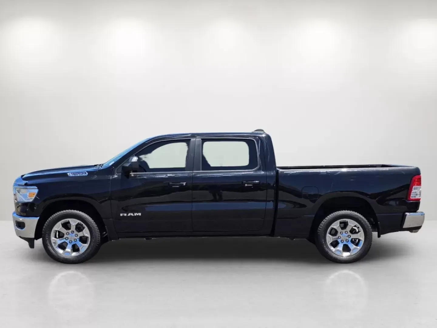 2021 /Black Ram 1500 Big Horn (1C6SRFMT4MN) with an Other engine, located at 7000 Northlake Connector, Columbus, GA, 31904, (706) 987-8085, 32.524975, -84.978134 - **The Ultimate Adventure Awaits You: 2021 Ram 1500 Big Horn Crew Cab Pickup at Gils Auto - Prattville!**<br /> <br /> If you're in the market for a rugged pickup that seamlessly blends comfort and performance, look no further than this stunning 2021 Ram 1500 Big Horn Crew Cab! This truck is not just - Photo#7