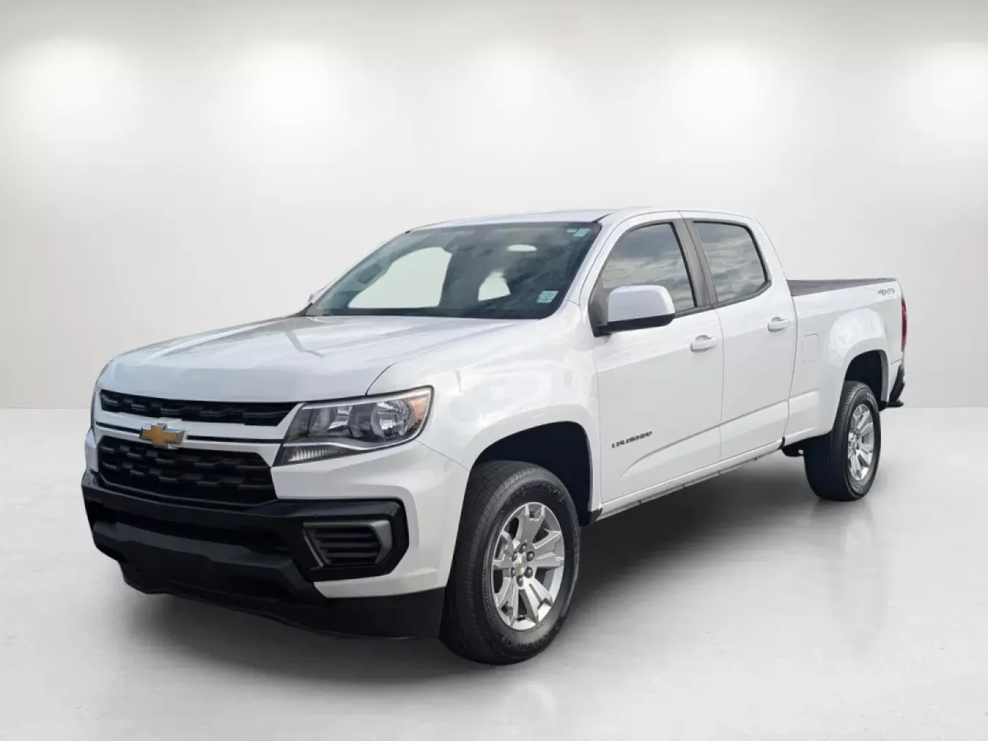 2022 /Jet Black Chevrolet Colorado 4WD LT (1GCGTCEN8N1) with an Other engine, located at 7000 Northlake Connector, Columbus, GA, 31904, (706) 987-8085, 32.524975, -84.978134 - **Explore New Heights with the 2022 Chevrolet Colorado at Gils Auto in Phenix City, AL!**<br /> <br /> Are you ready to elevate your adventures or tackle everyday errands with confidence? The 2022 Chevrolet Colorado Crew Cab Pickup is designed for those who crave versatility, making it perfect for g - Photo#1
