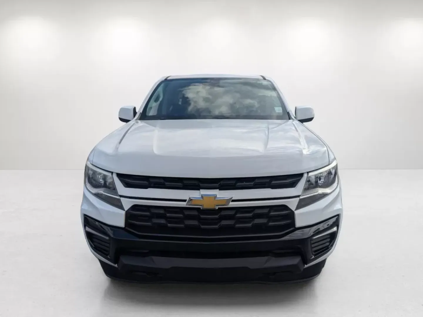 2022 /Jet Black Chevrolet Colorado 4WD LT (1GCGTCEN8N1) with an Other engine, located at 7000 Northlake Connector, Columbus, GA, 31904, (706) 987-8085, 32.524975, -84.978134 - **Explore New Heights with the 2022 Chevrolet Colorado at Gils Auto in Phenix City, AL!**<br /> <br /> Are you ready to elevate your adventures or tackle everyday errands with confidence? The 2022 Chevrolet Colorado Crew Cab Pickup is designed for those who crave versatility, making it perfect for g - Photo#2